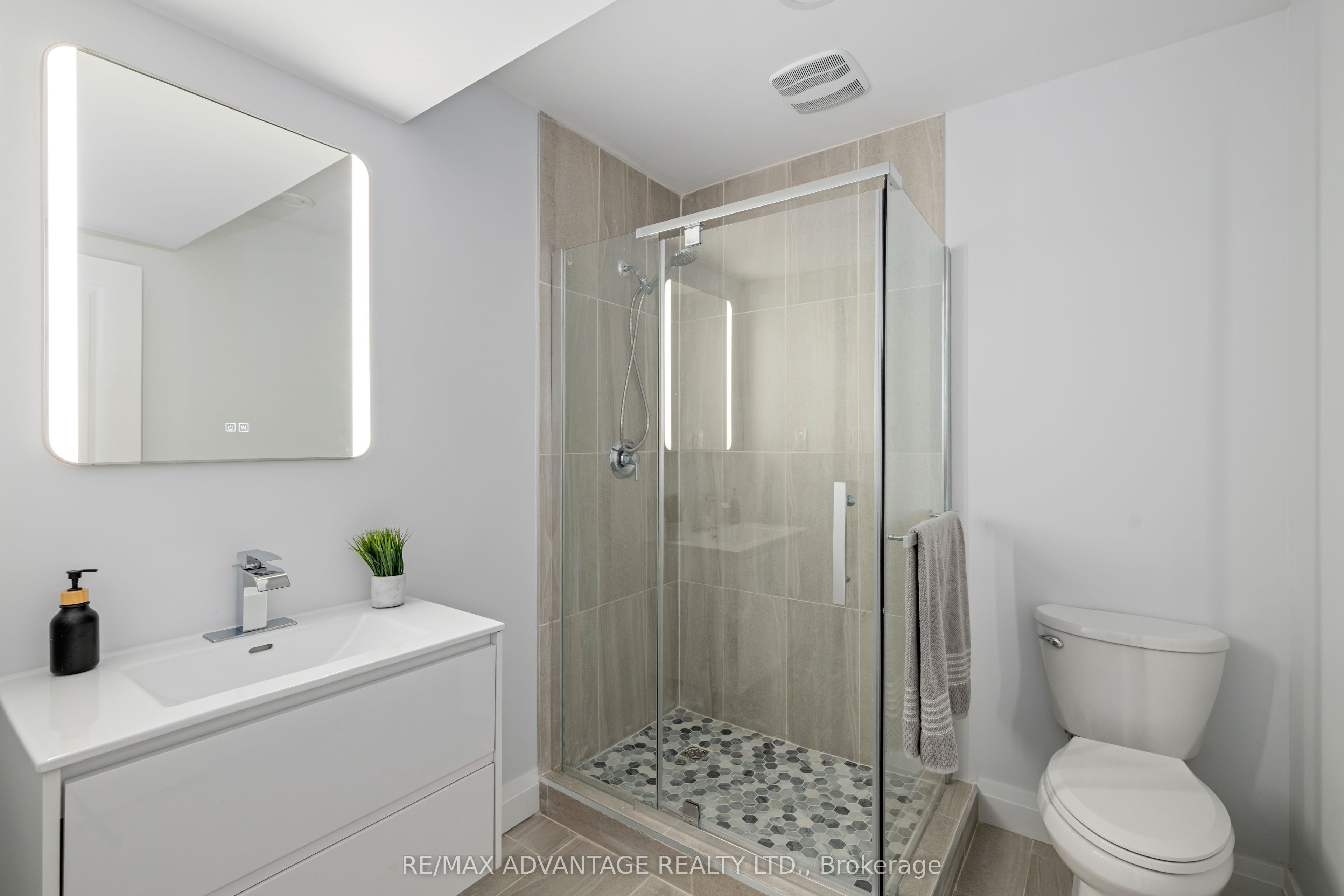 383 Daventry Way, #5