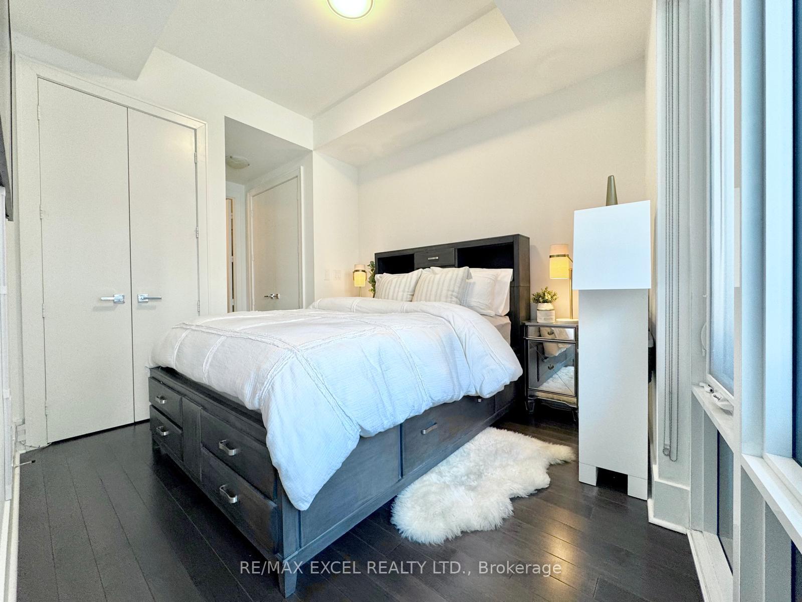 2 Bedrooms Condo at 29 Queens, Toronto For sale
