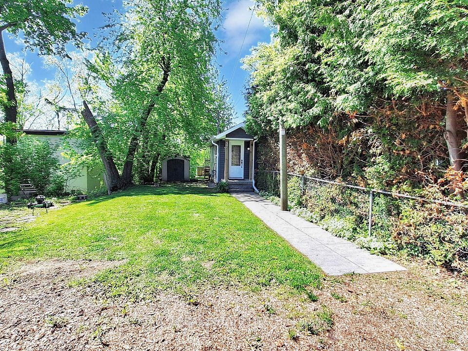 37 Windsor Drive, Whitchurch-Stouffville, ON L4A 7X3