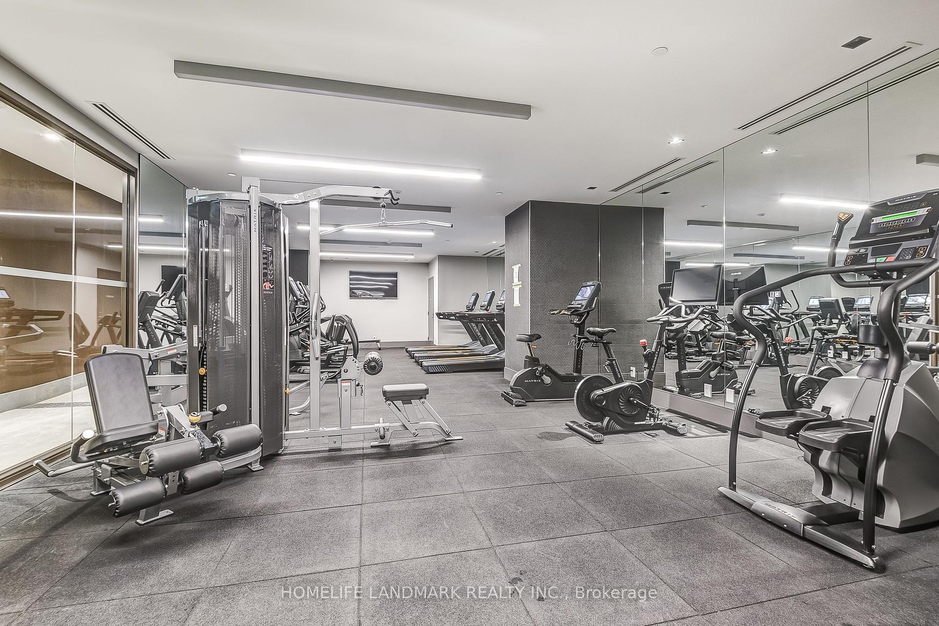 3 Bedrooms Condo at 28 Widmer 3429,  Toronto For sale