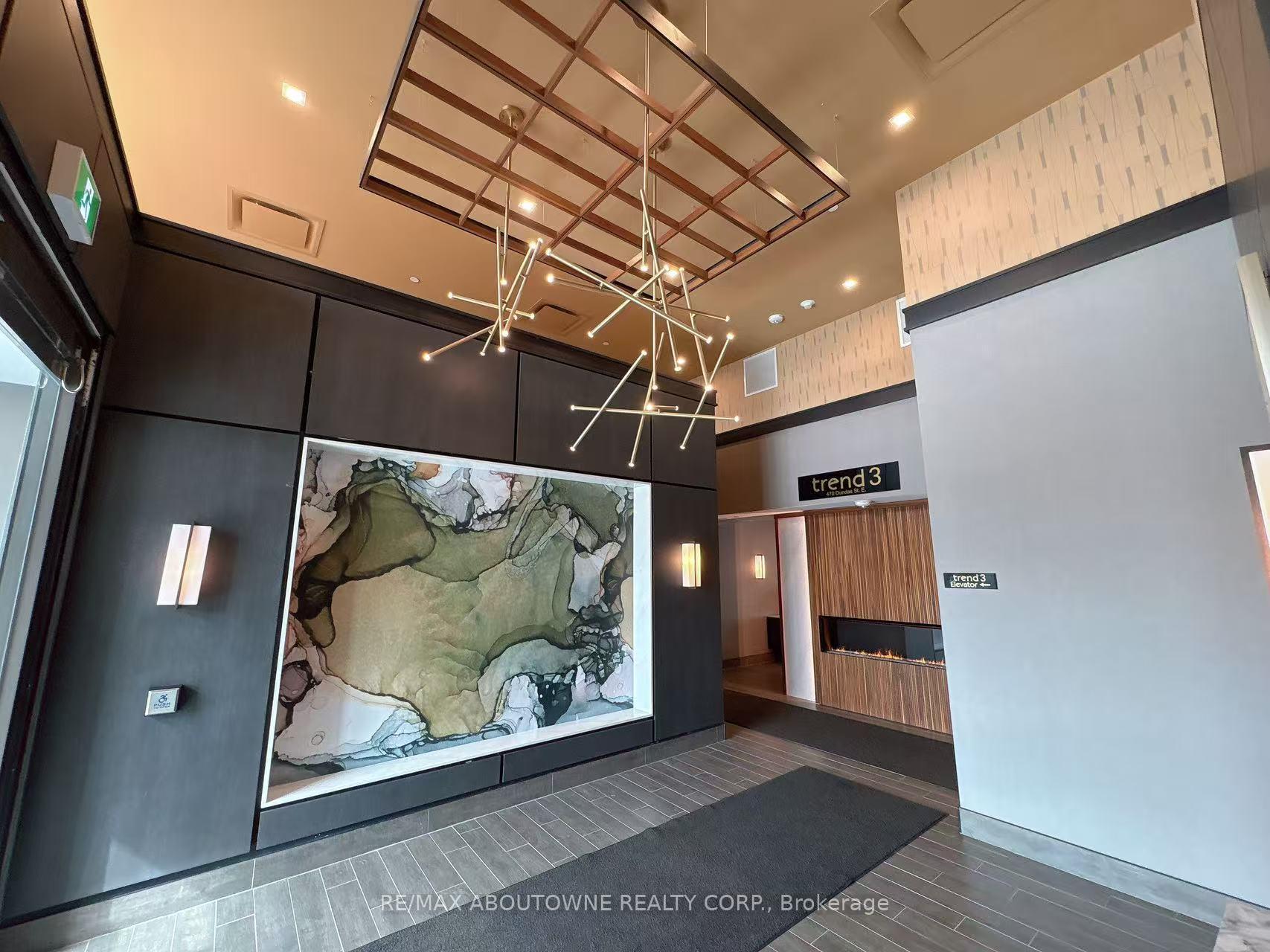 2 Bedrooms Condo at 470 Dundas, Hamilton For sale