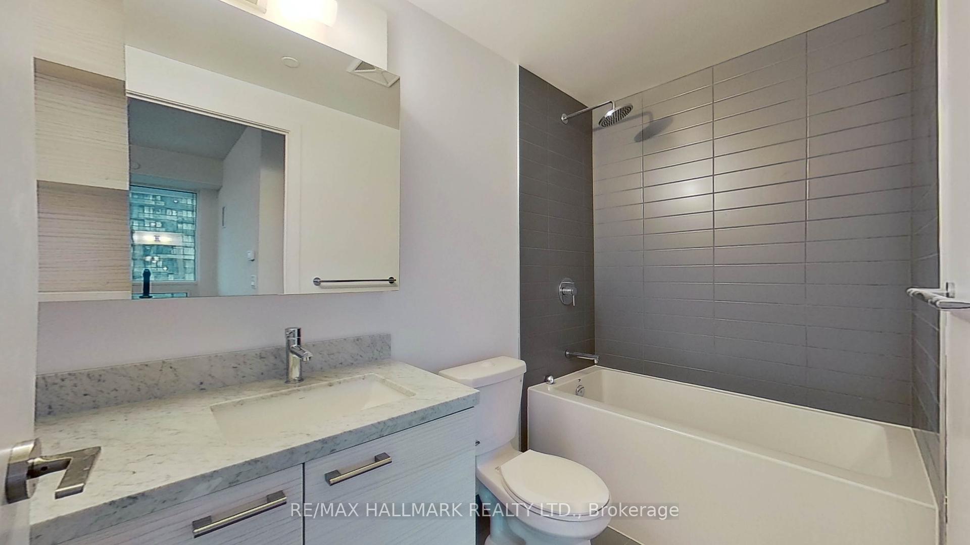 2 Bedrooms Condo at 2221 Yonge,  Toronto For sale
