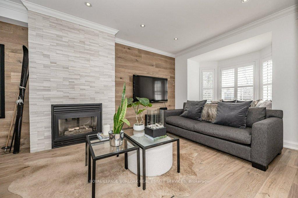 2 Bedrooms Condo at 1061 North Shore, Burlington For sale