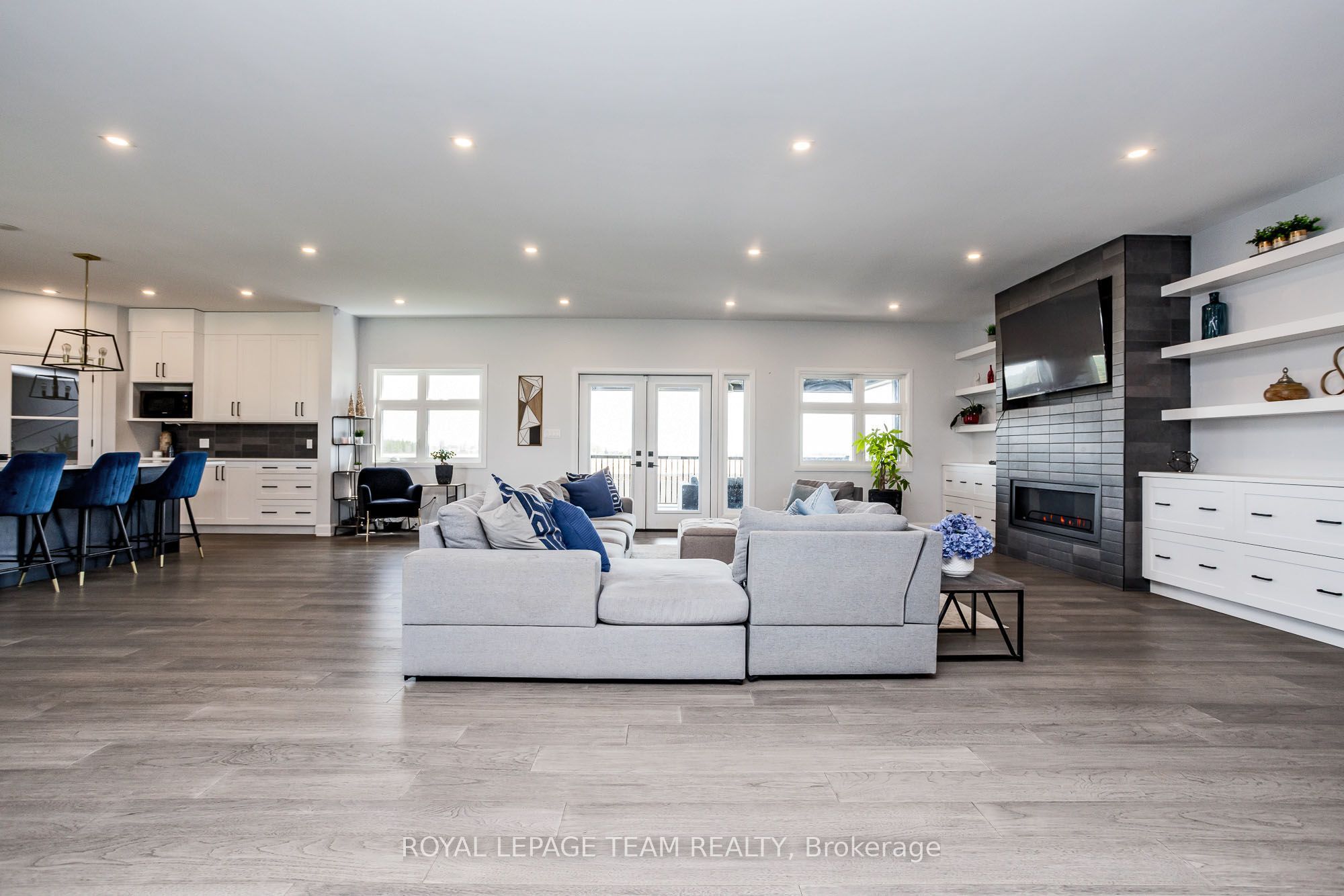 5758 Fernbank Road
