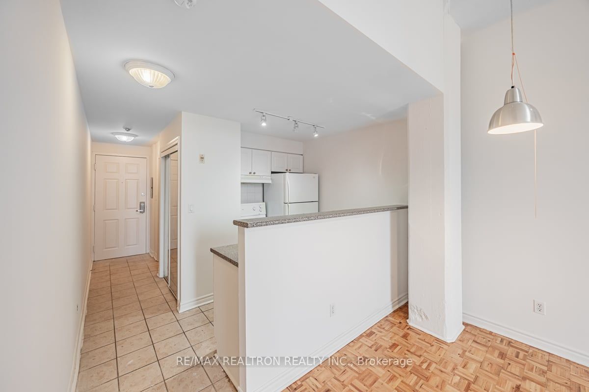 1401 Dupont Street, #225