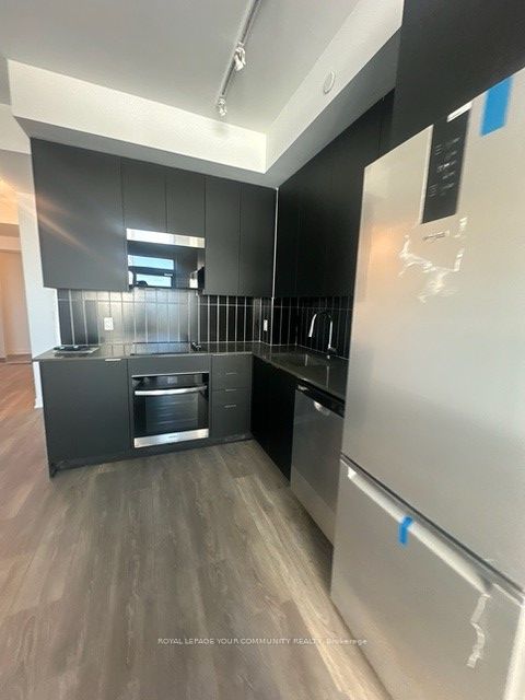 10 Abeja Street, #2213