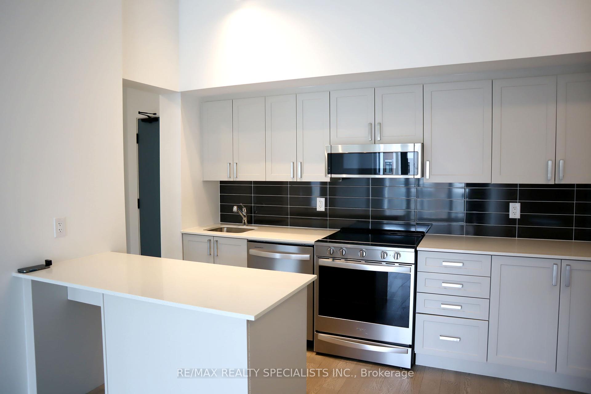 2 Bedrooms Condo at 1063 Douglas McCurdy, Mississauga For sale