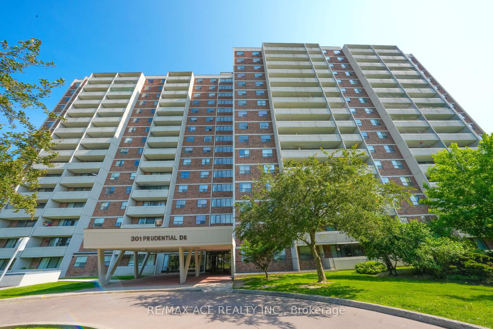 2 Bedrooms Condo at 301 Prudential, Toronto For sale