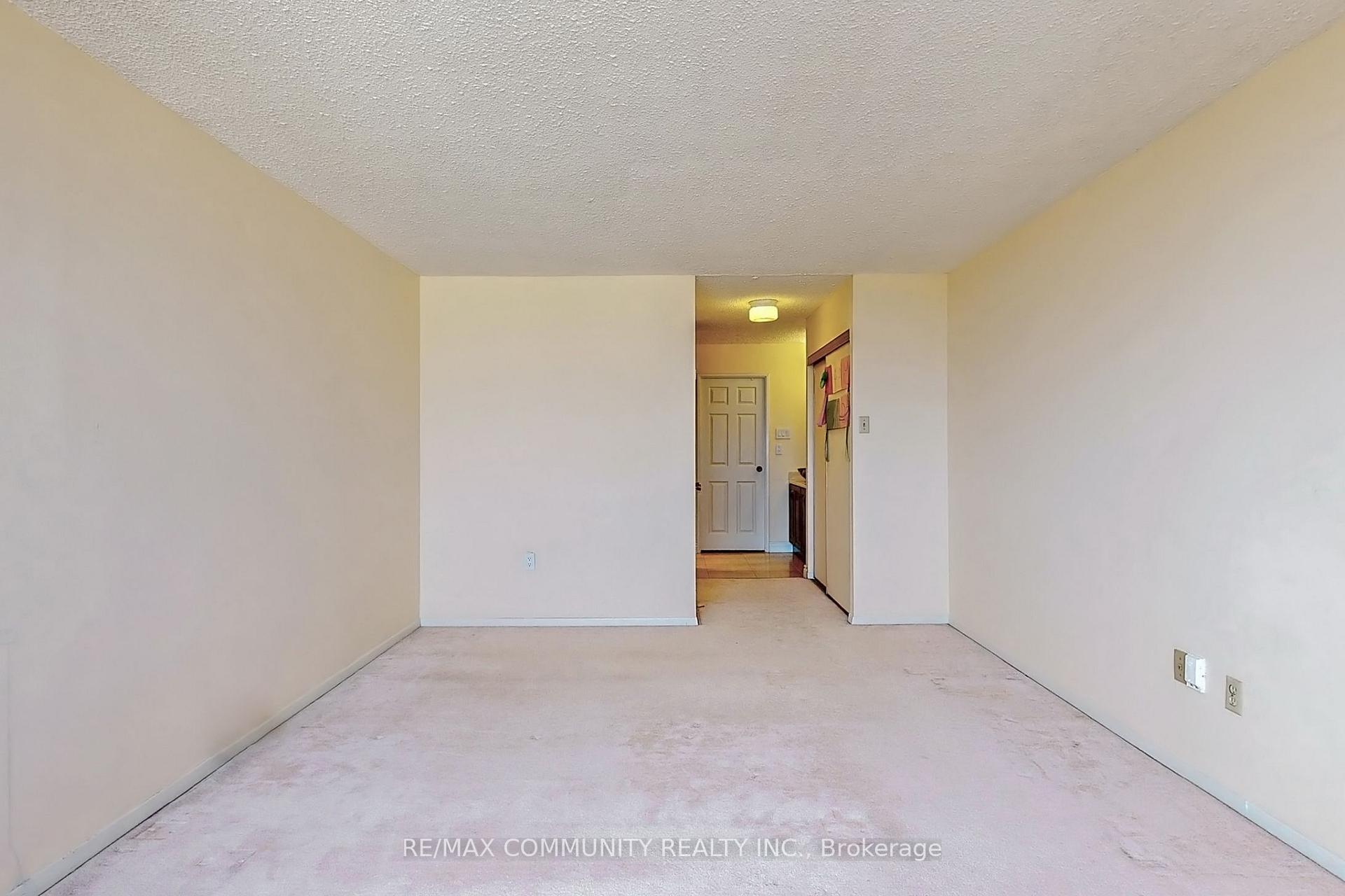 2 Bedrooms Condo at 2330 Bridletowne, Toronto For sale
