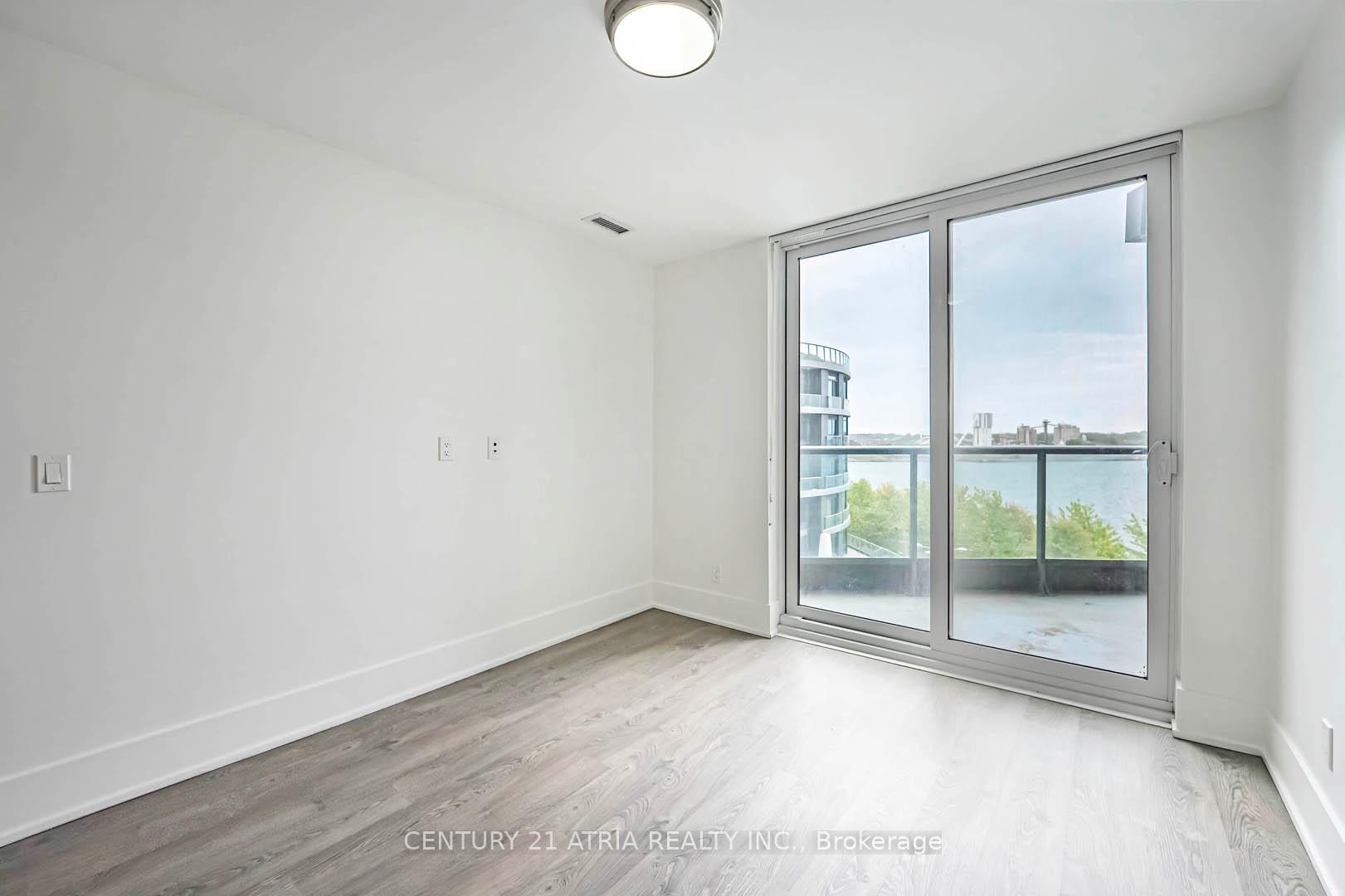 2 Bedrooms Condo at 1 Edgewater, Toronto For sale