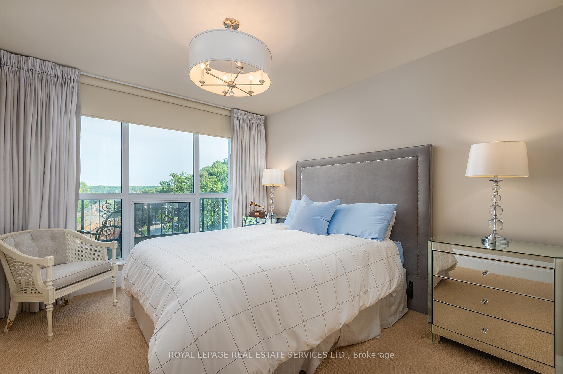 2 Bedrooms Condo at 1 Old Mill,  Toronto For sale
