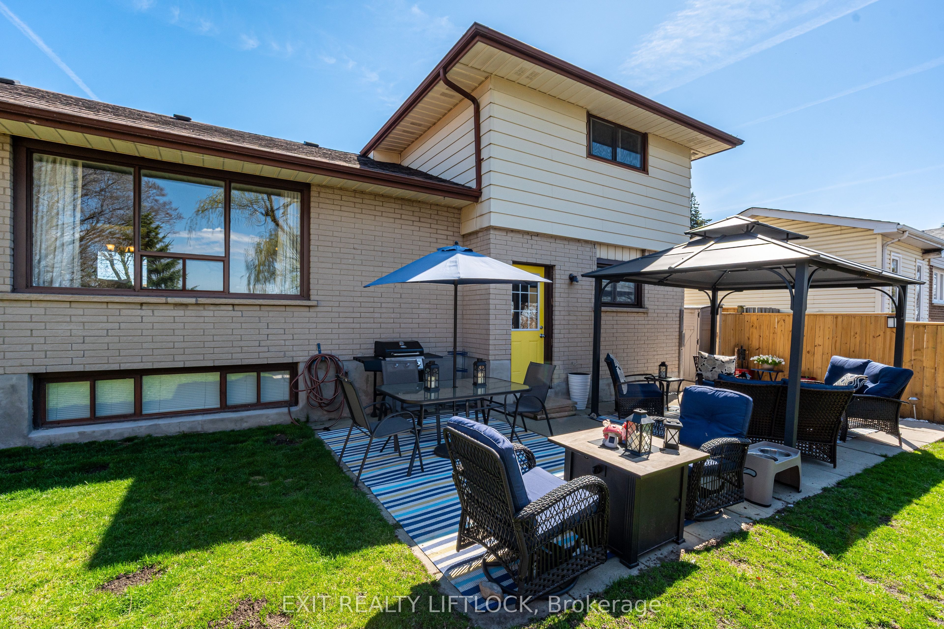 110 Labrador Drive