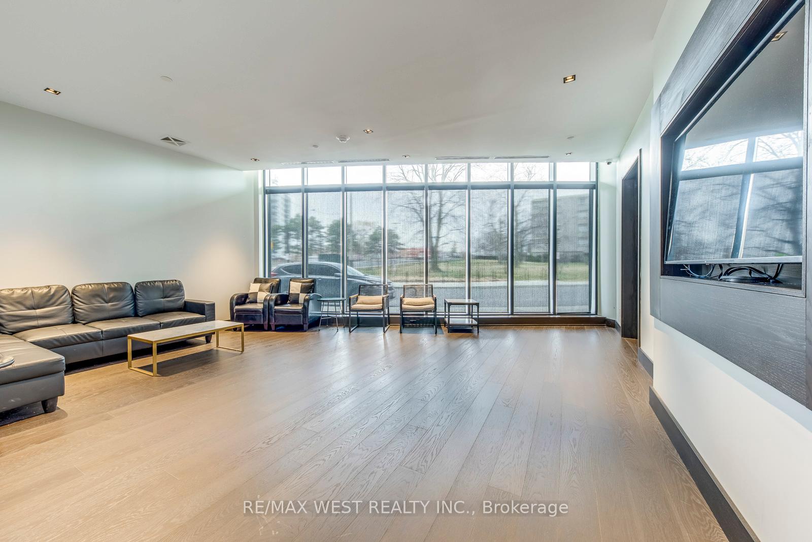 3 Bedrooms Condo at 1461 Lawrence, Toronto For sale