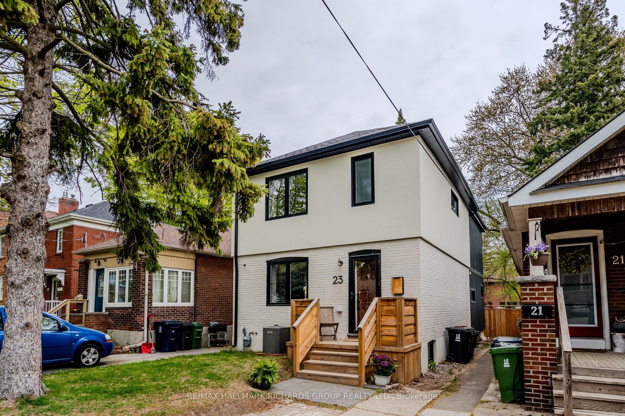 23 Valhalla Boulevard, Toronto, ON M1N 3B1
