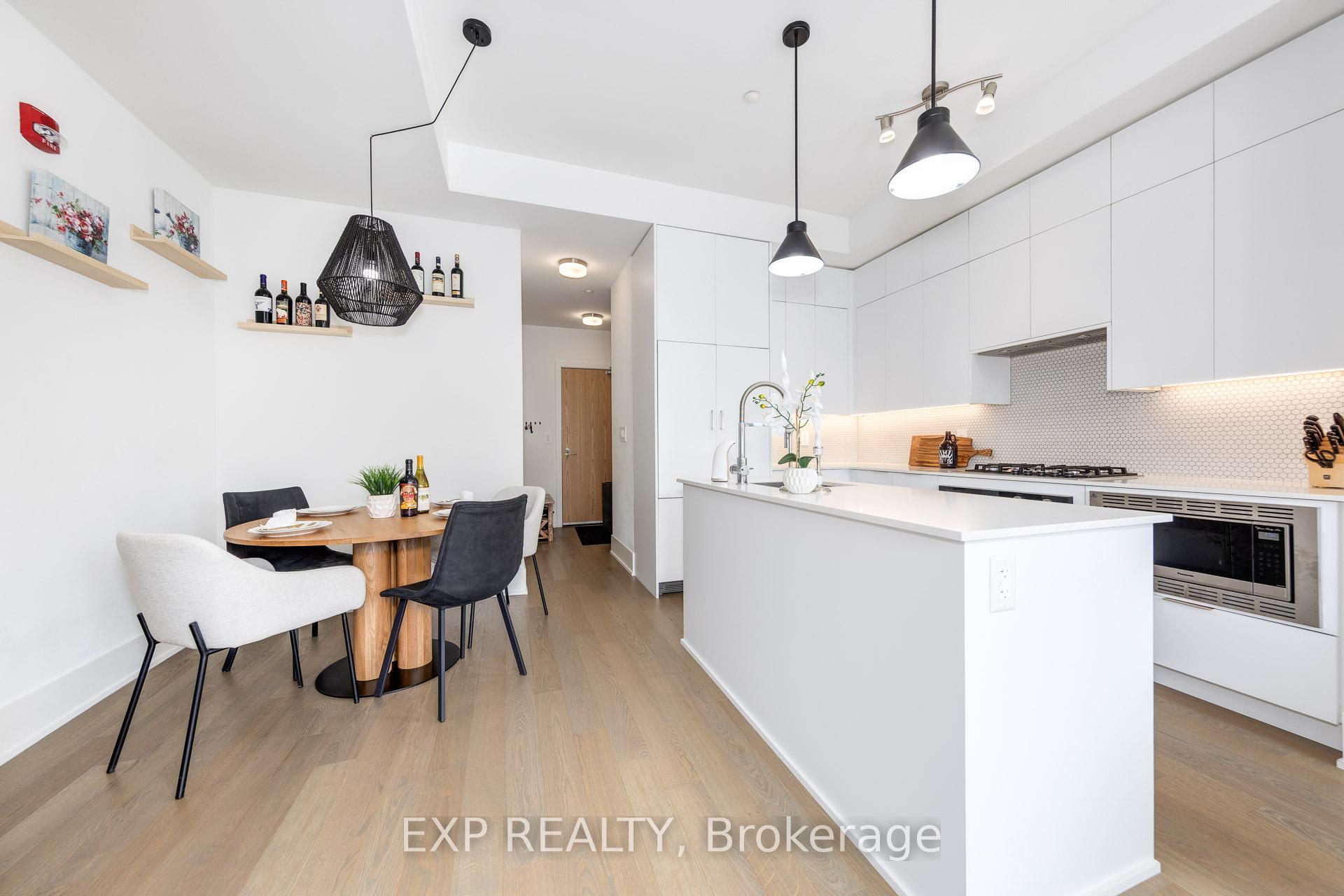 2 Bedrooms Condo at 495 Logan, Toronto For sale