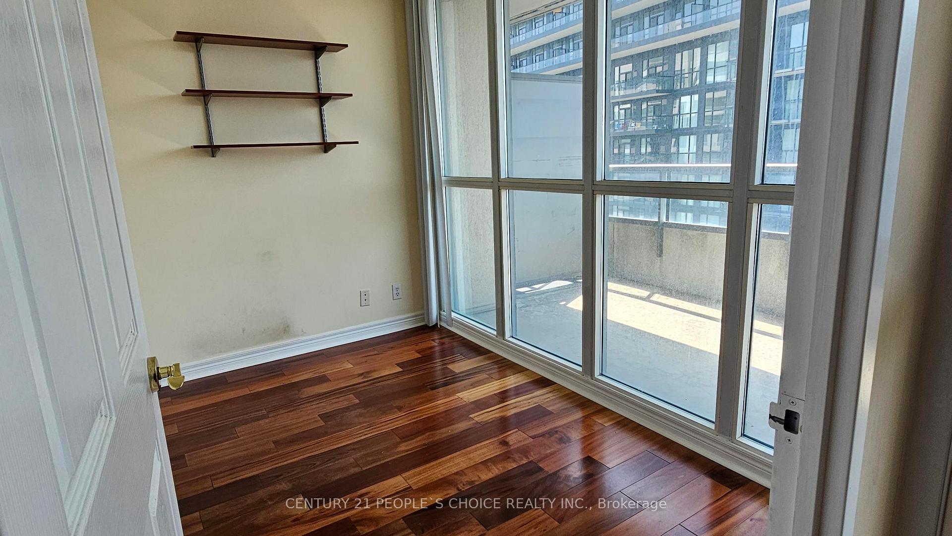 2 Bedrooms Condo at 23 Hollywood, Toronto For sale