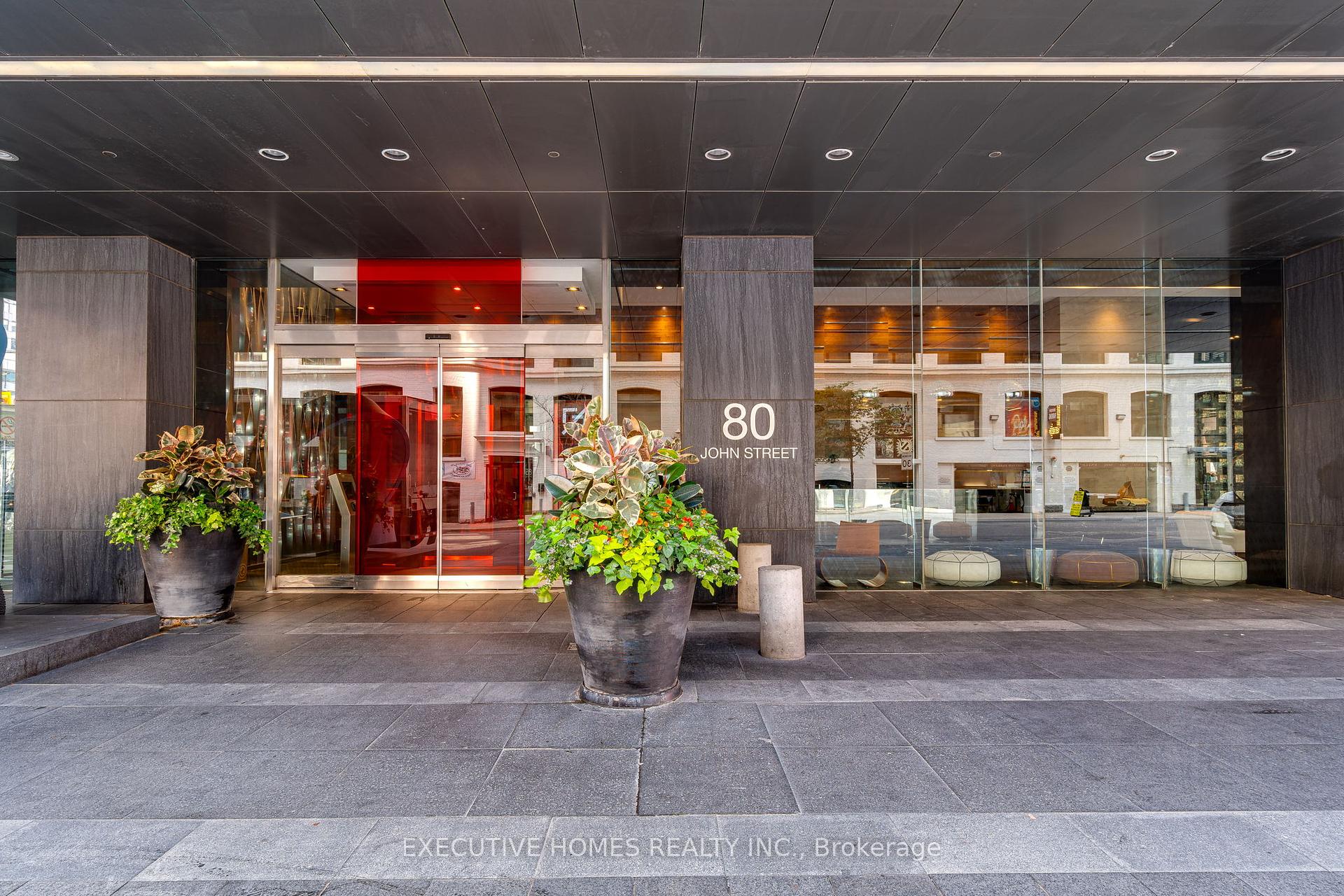 2 Bedrooms Condo at 80 John,  Toronto For sale