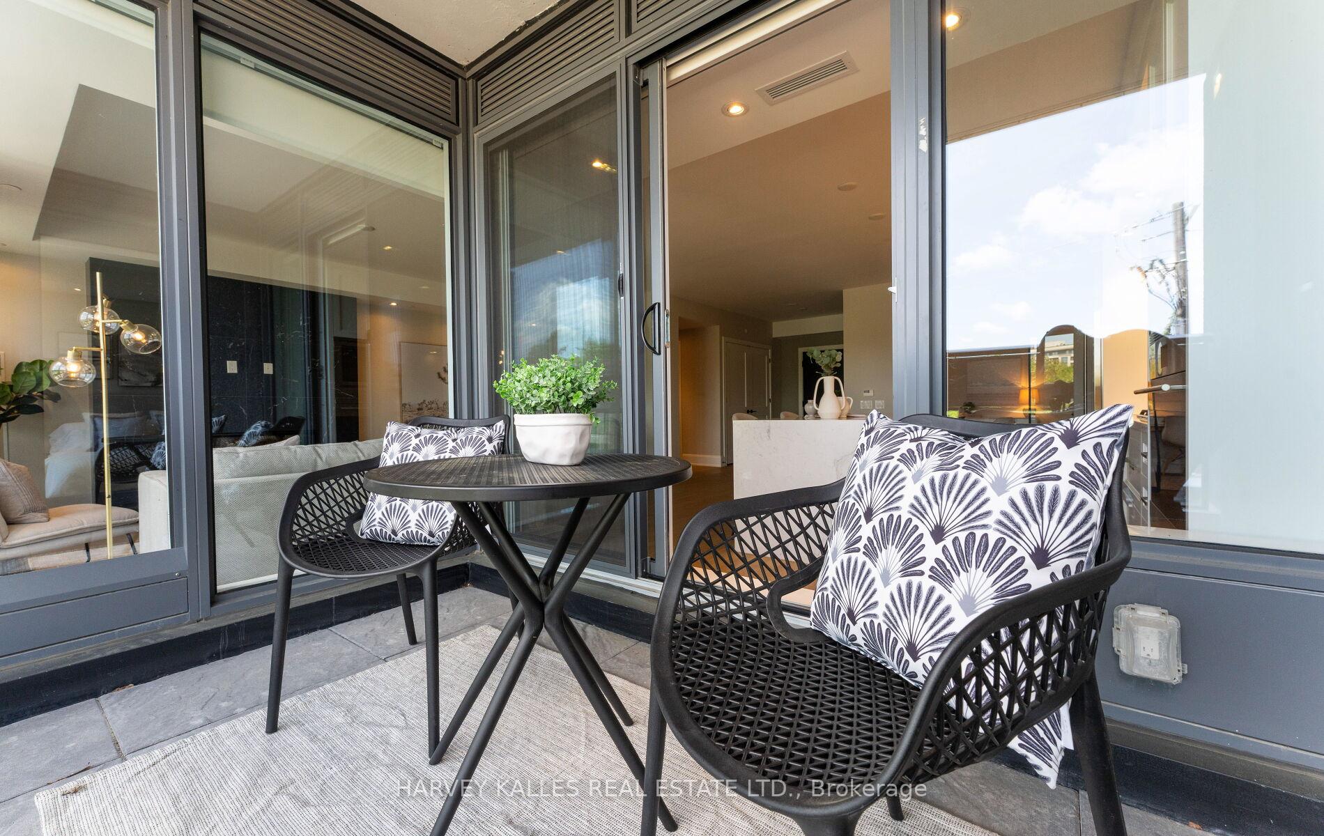 2 Bedrooms Condo at 355 Bedford Park, Toronto For sale