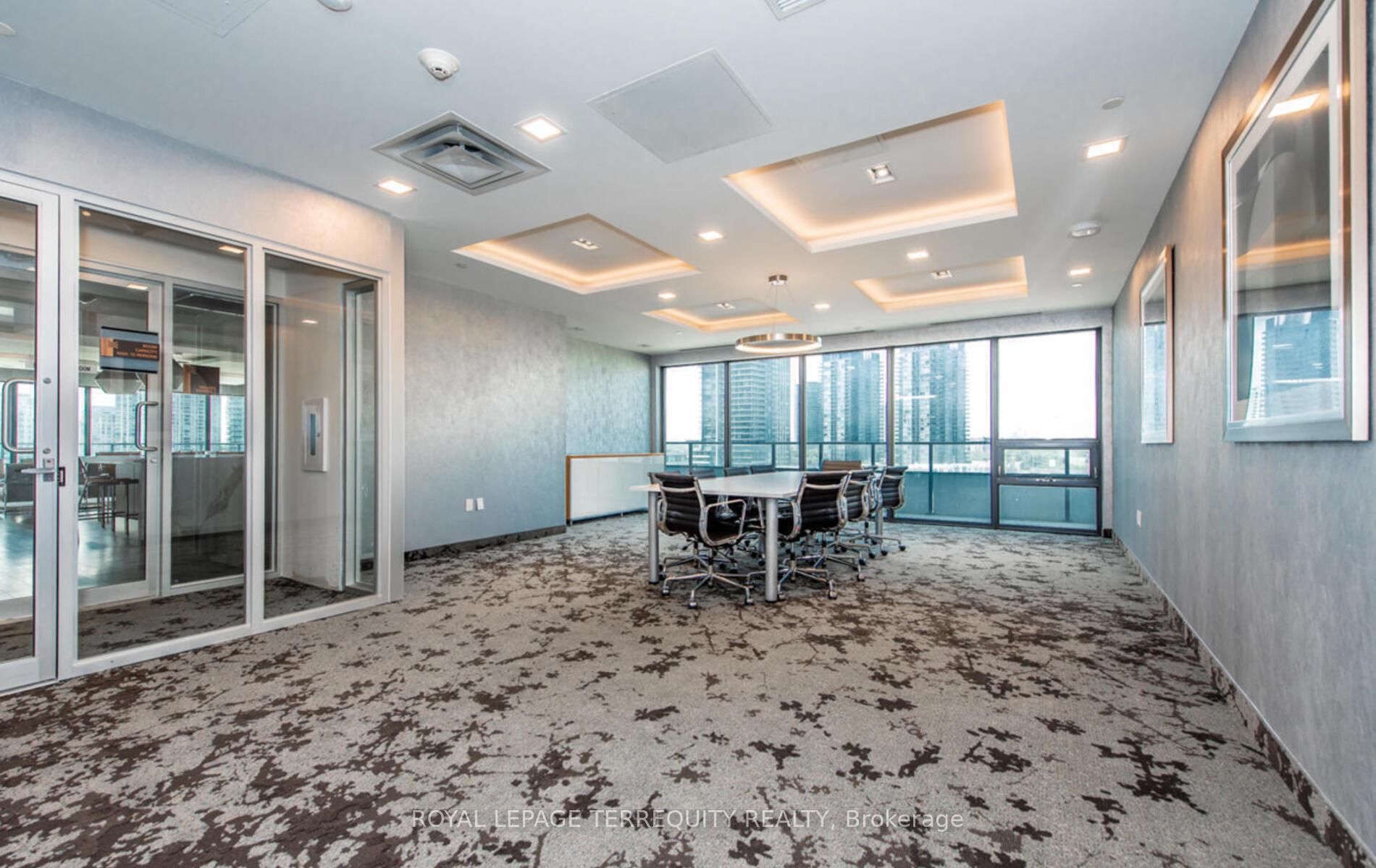 2 Bedrooms Condo at 30 Shore Breeze,  Toronto For sale