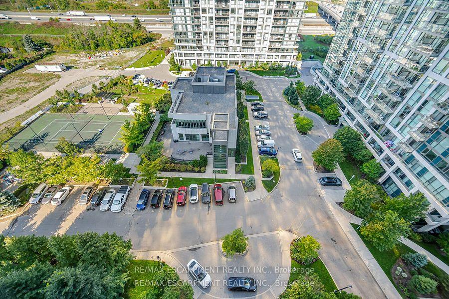 1 Bedroom Condo at 335 Rathburn, Mississauga For sale