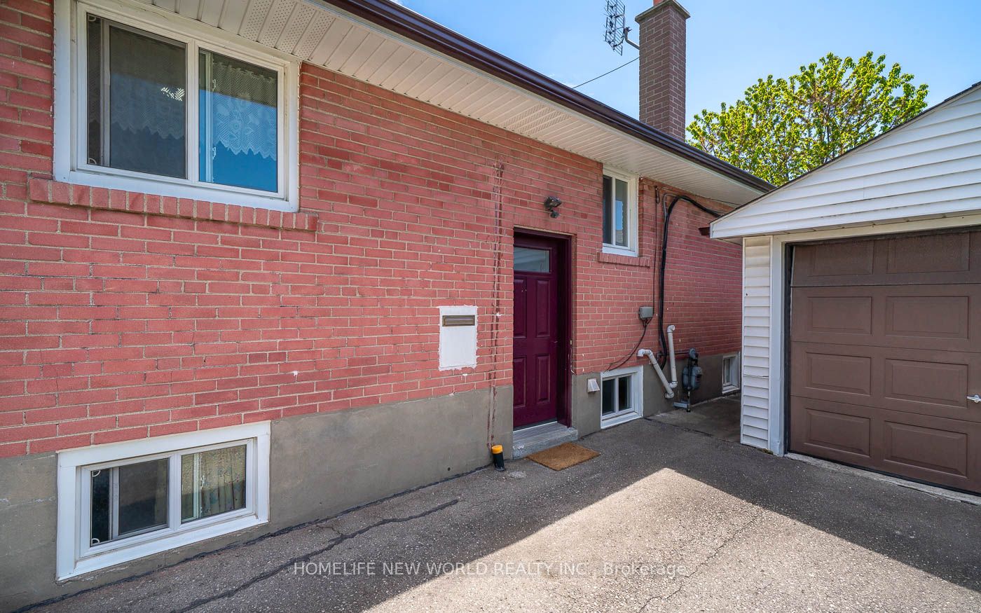 17 Savarin Street
