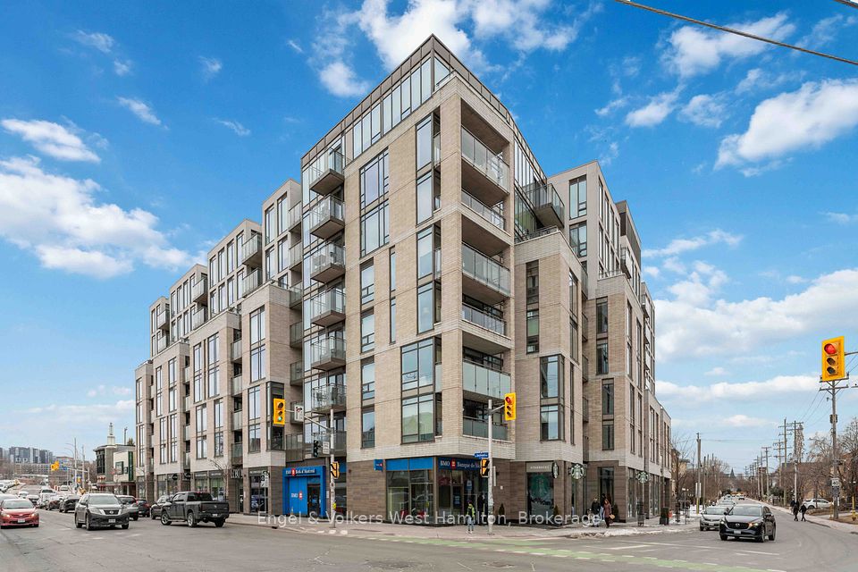 411 Mackay