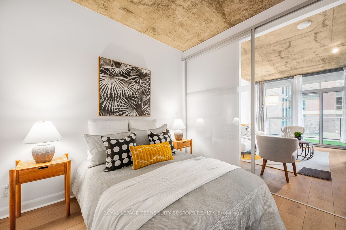 478 King Street W, #202