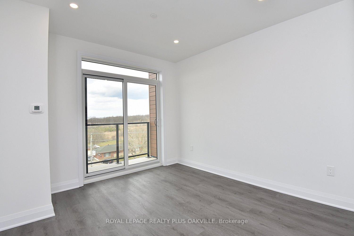 1 Bedroom Condo at 1936 Rymal, Hamilton For sale