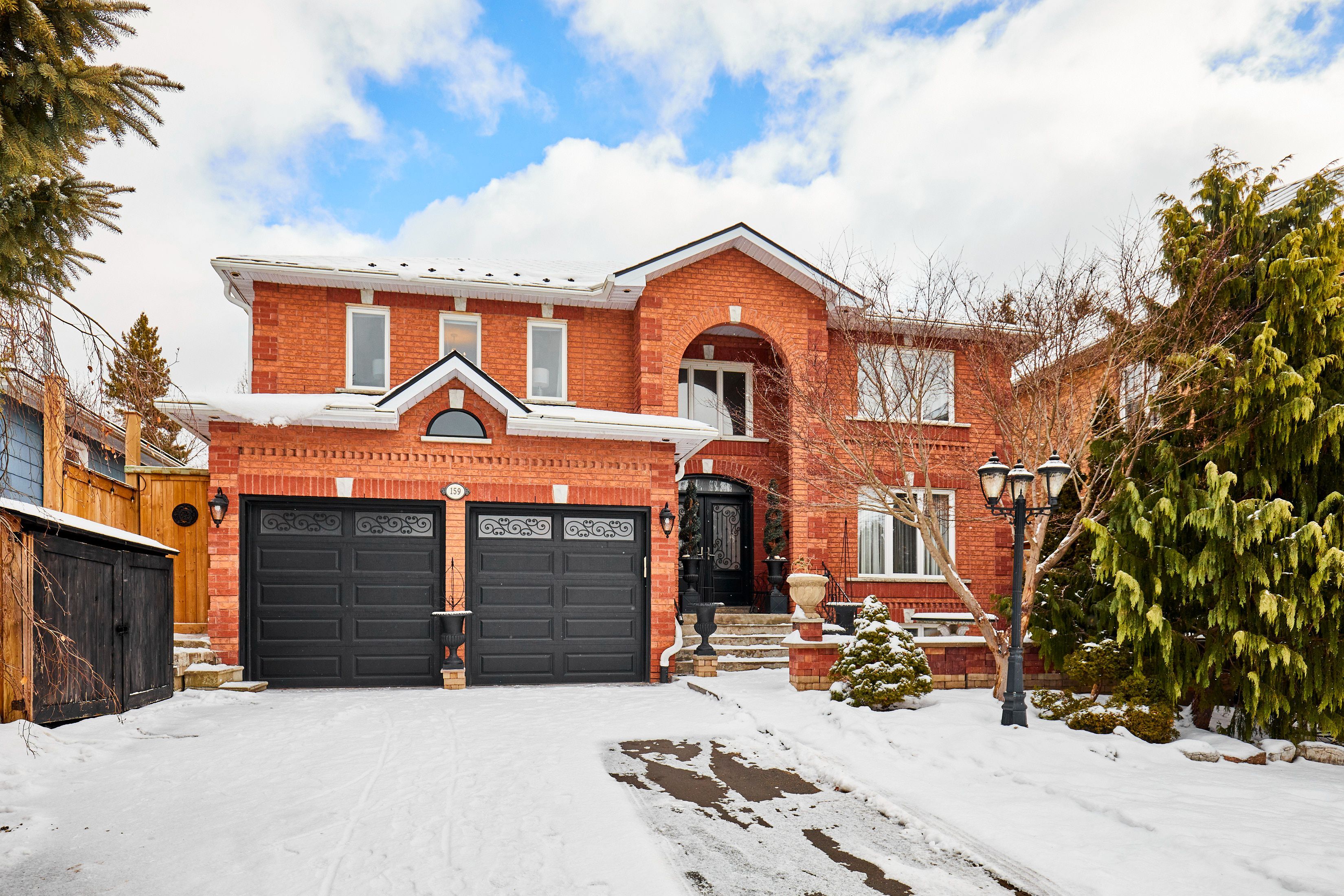 159 Meadowvale Road Toronto E10 Ontario M1C 1S2