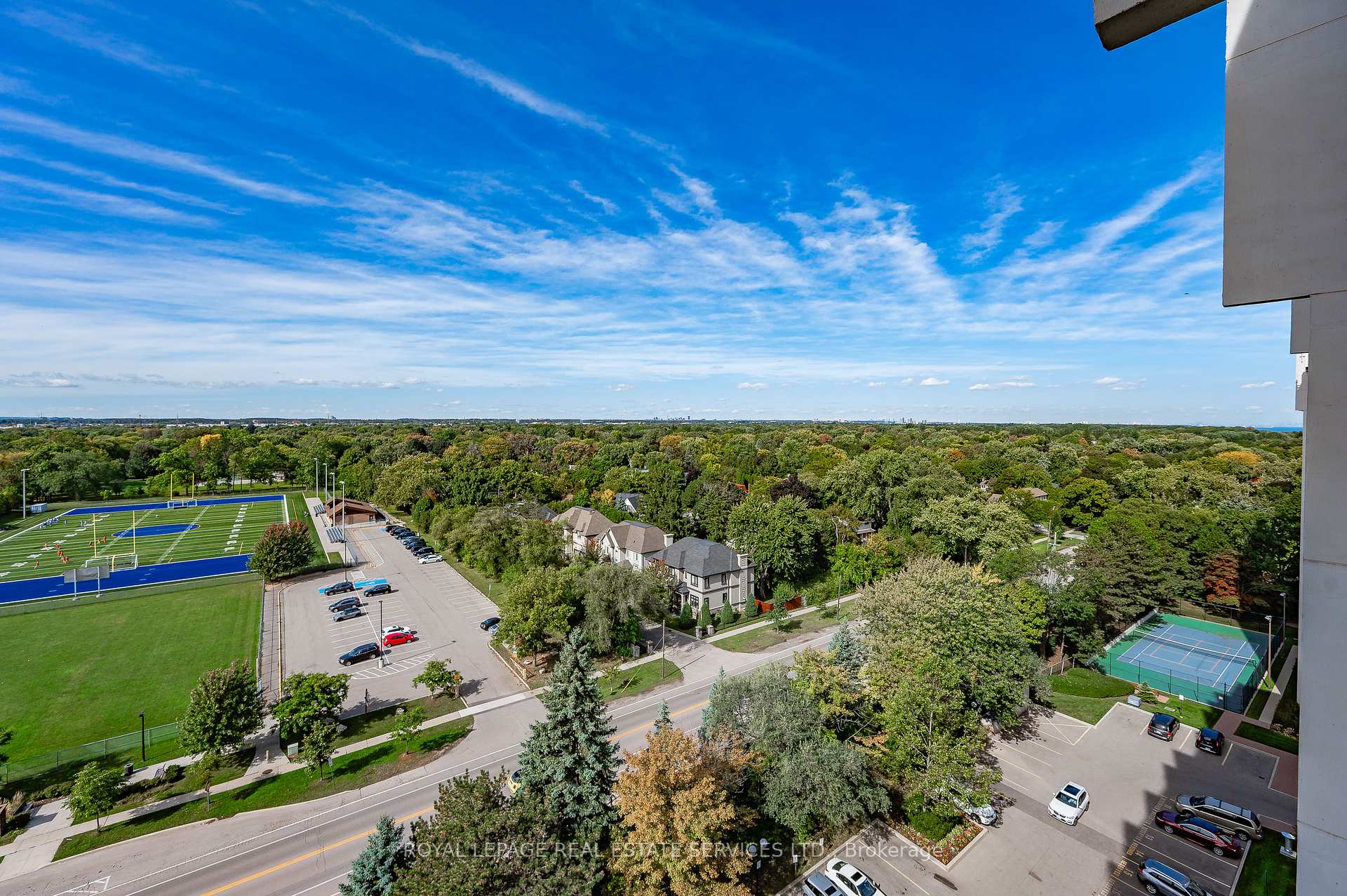 2 Bedrooms Condo at 2185 Marine,  Oakville For sale