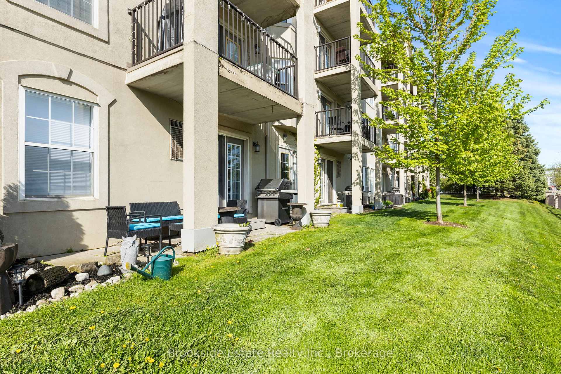 1 Bedroom Condo at 1431 Walkers, Burlington For sale