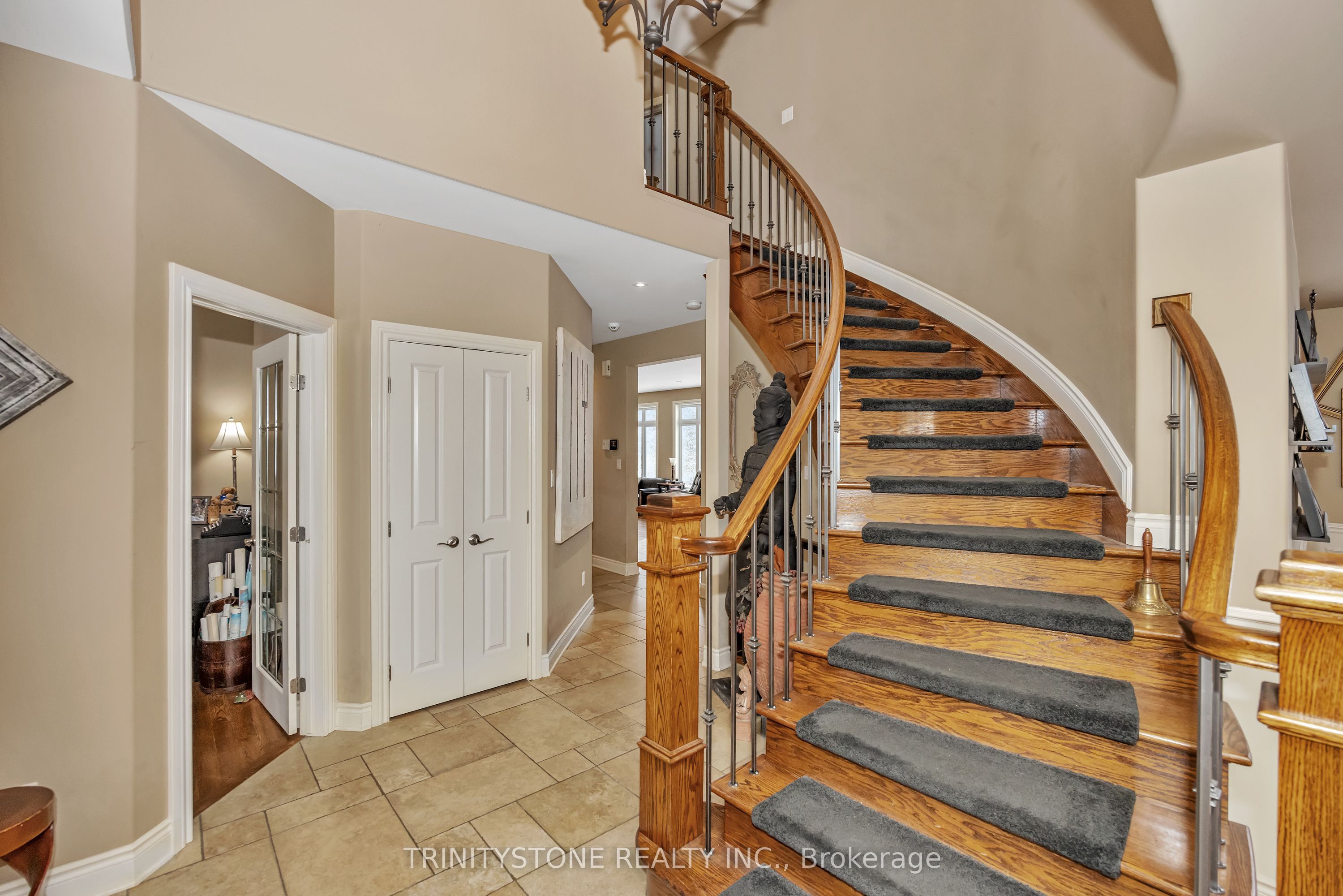 15 Canadian Drive