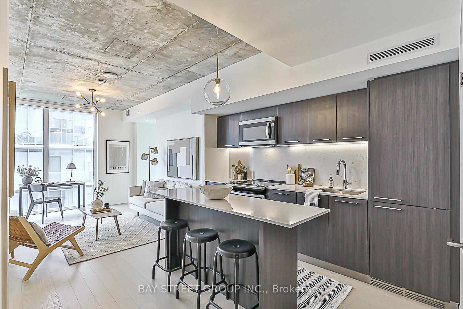 2 Bedrooms Condo at 15 Baseball, Toronto For sale