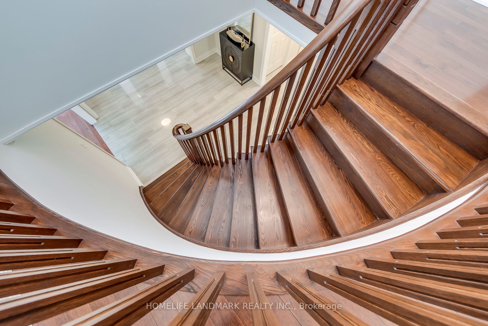 503 Blenheim Crescent
