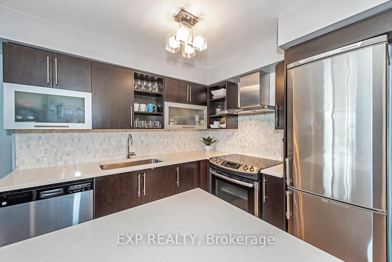 2 Bedrooms Condo at 1 Michael Power, Toronto For sale