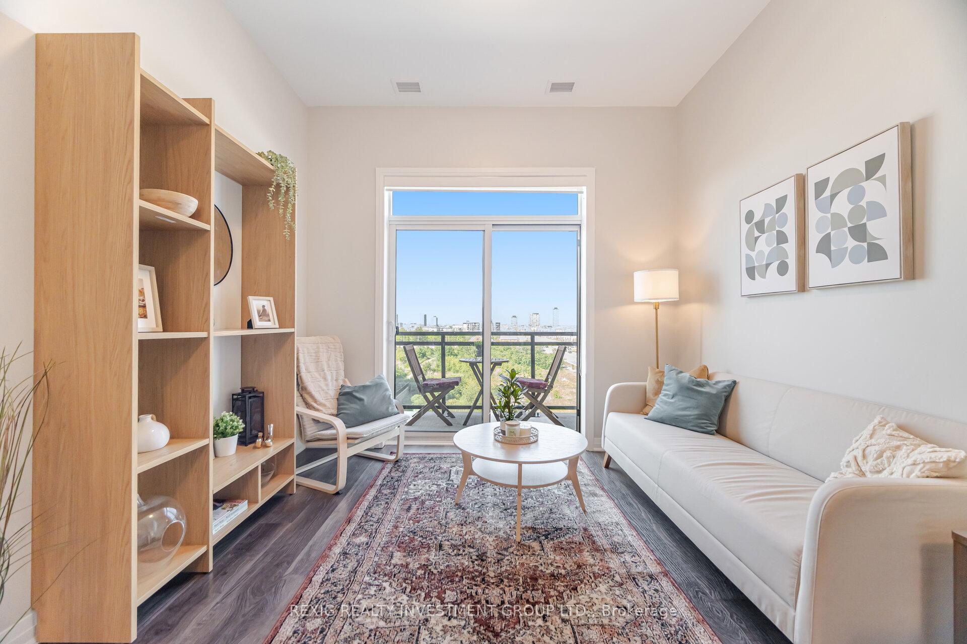 2 Bedrooms Condo at 95 DUNDAS, Oakville For sale