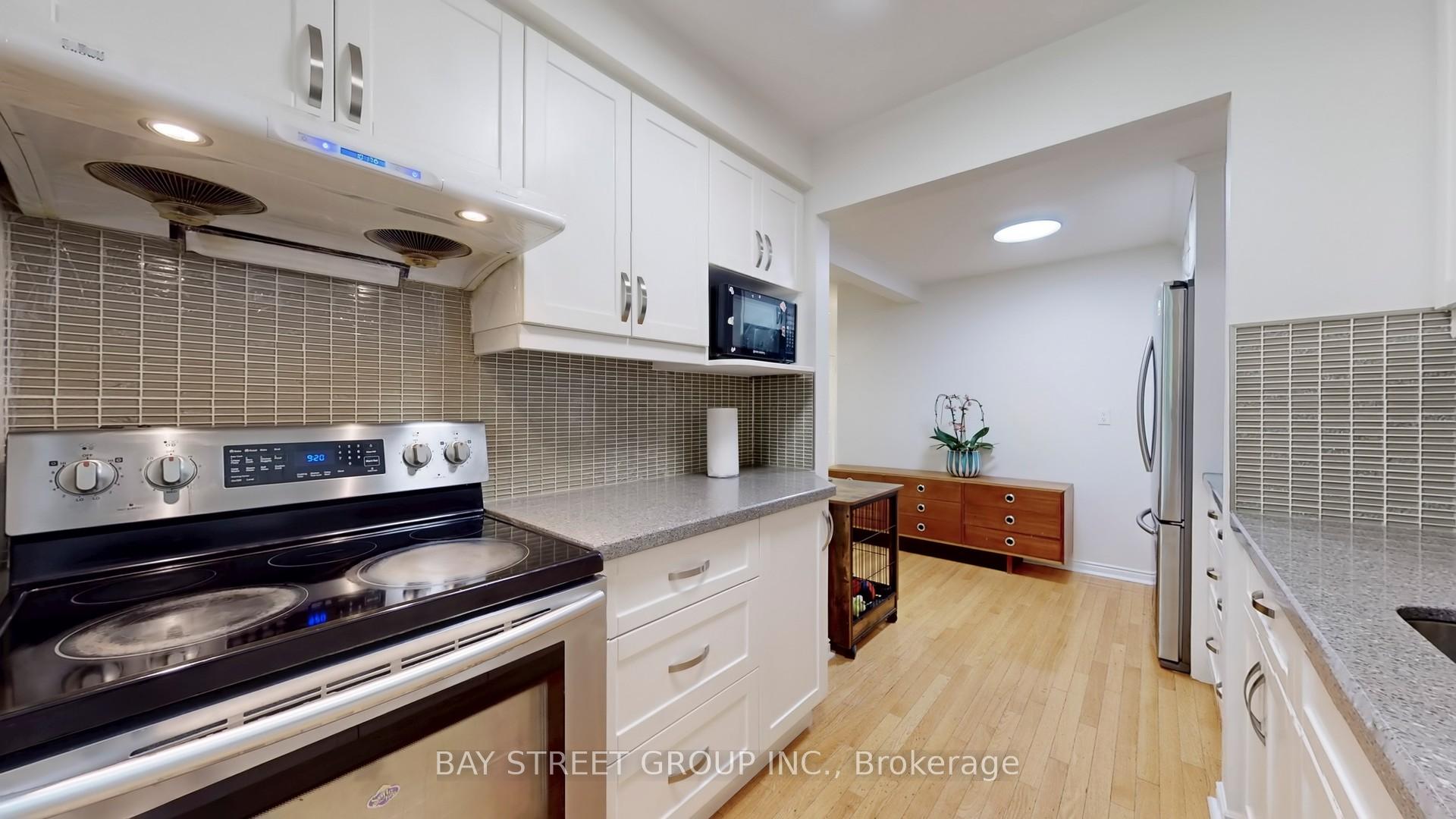 3 Bedrooms Condo at 99 Brimwood, Toronto For sale