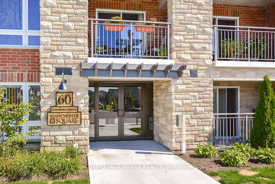 60 Lynnmore