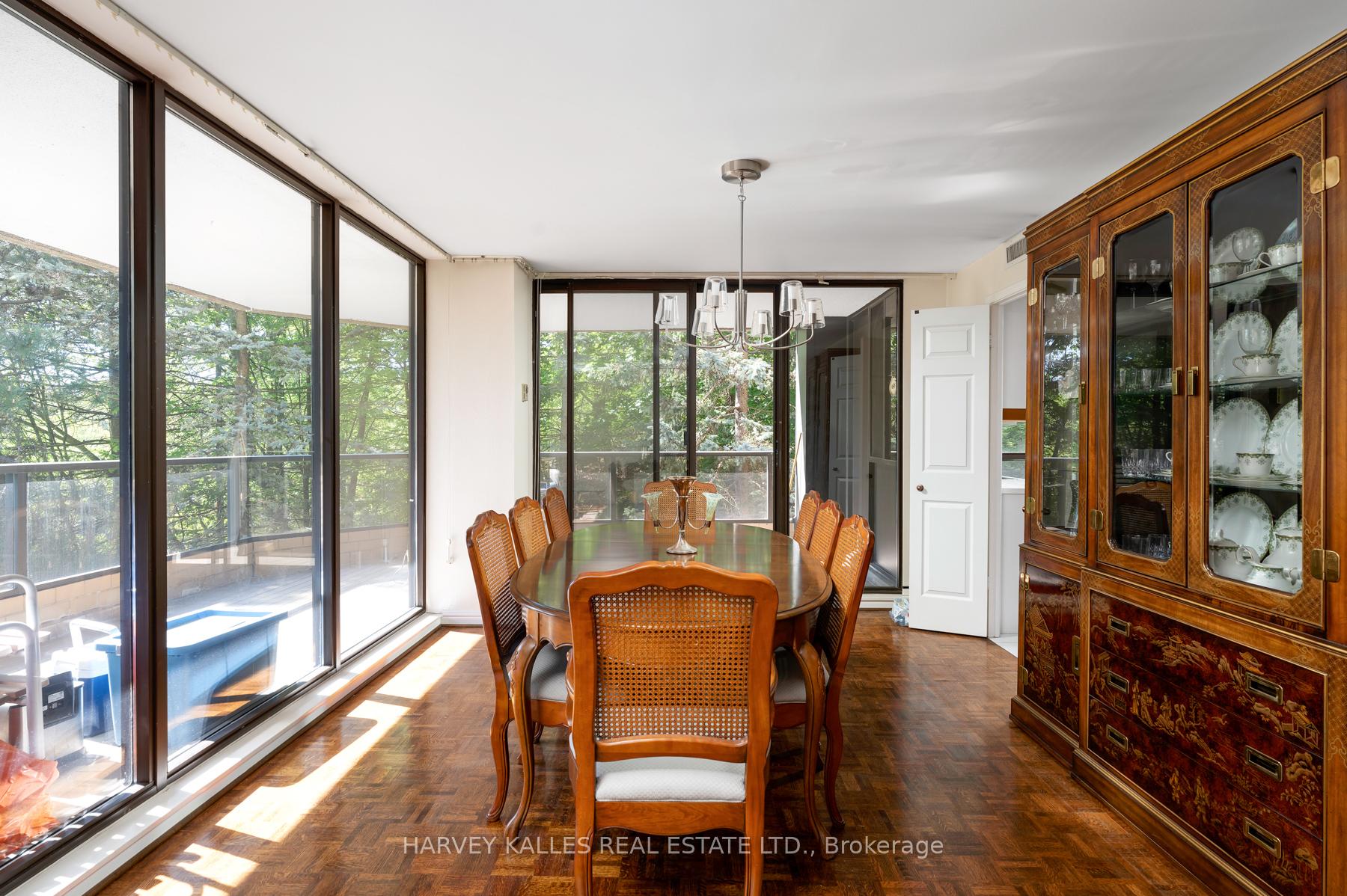 2 Bedrooms Condo at 3900 Yonge, Toronto For sale