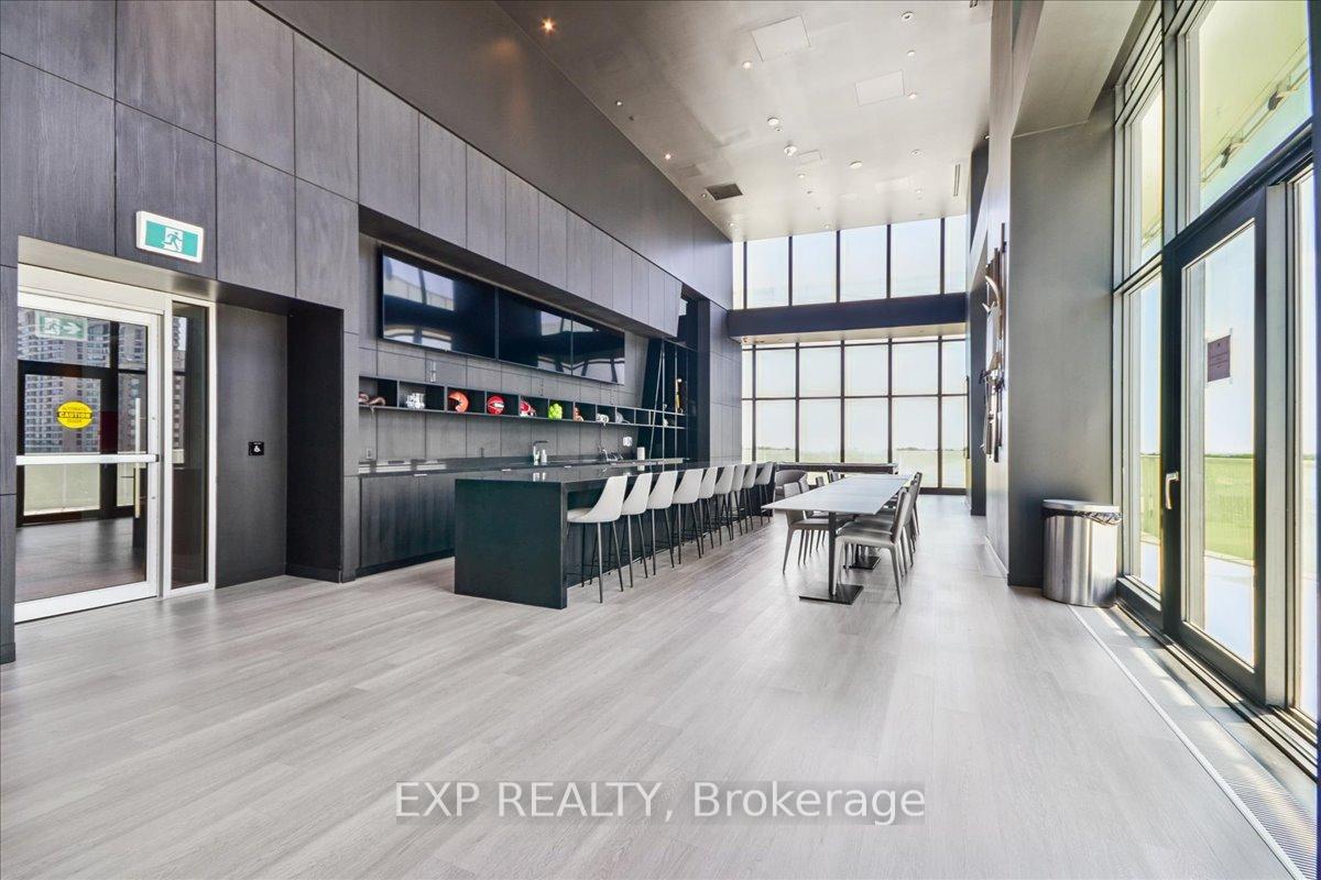 1 Bedroom Condo at 3883 Quartz, Mississauga For sale