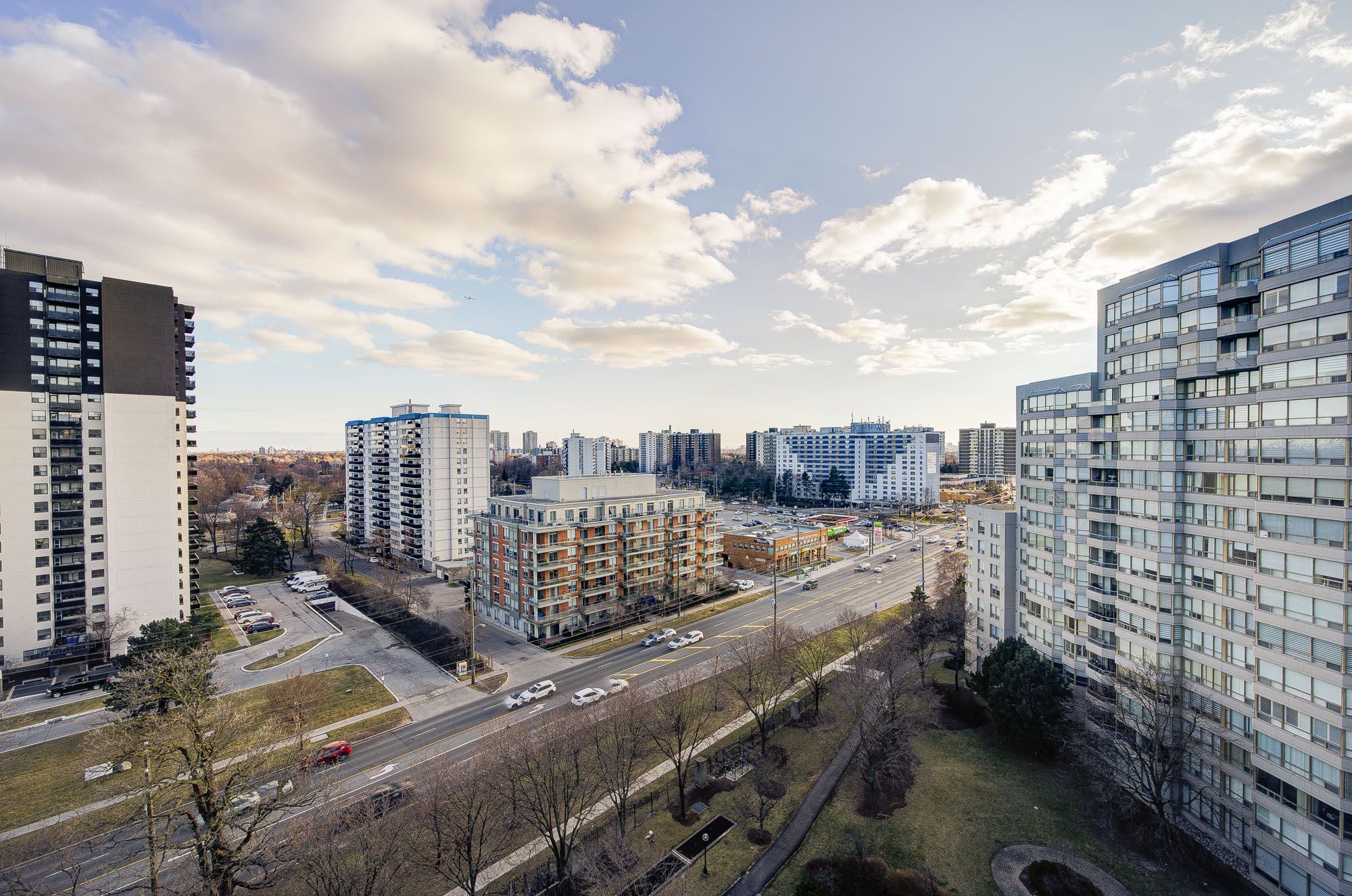 11 Townsgate Drive 1204