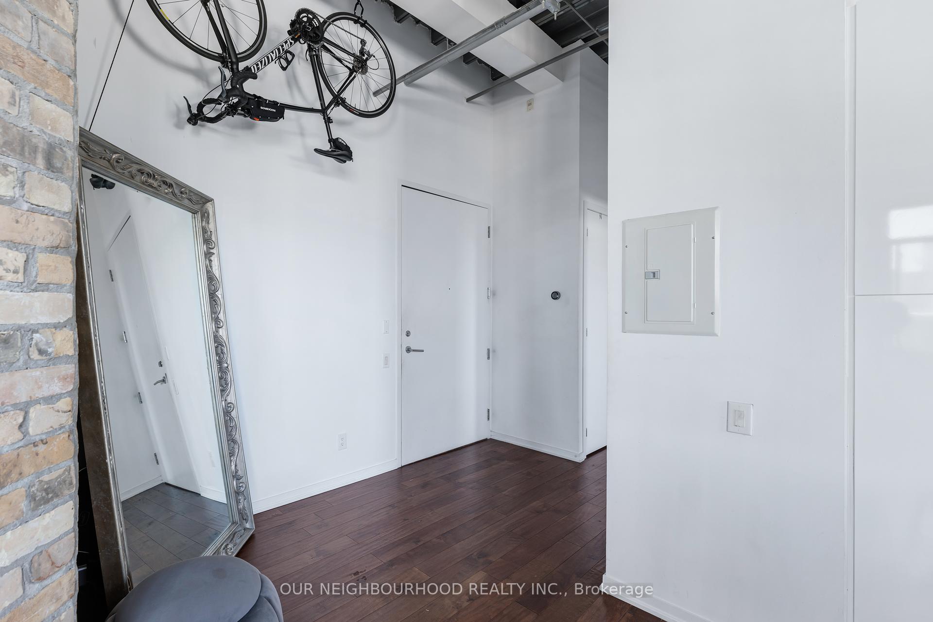 2 Bedrooms Condo at 736 Dundas, Toronto For sale