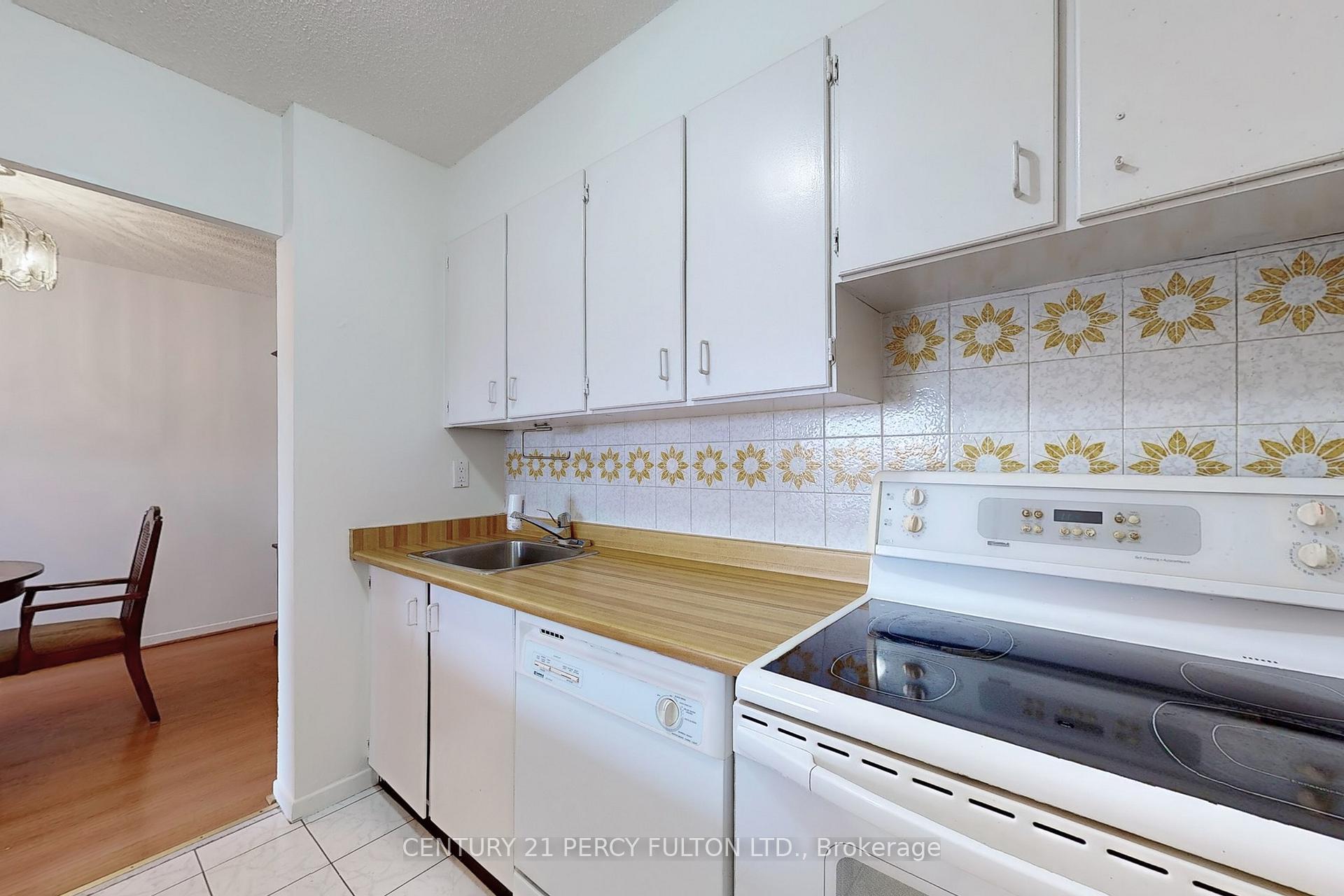 1 Bedroom Condo at 40 Bay Mills, Toronto For sale