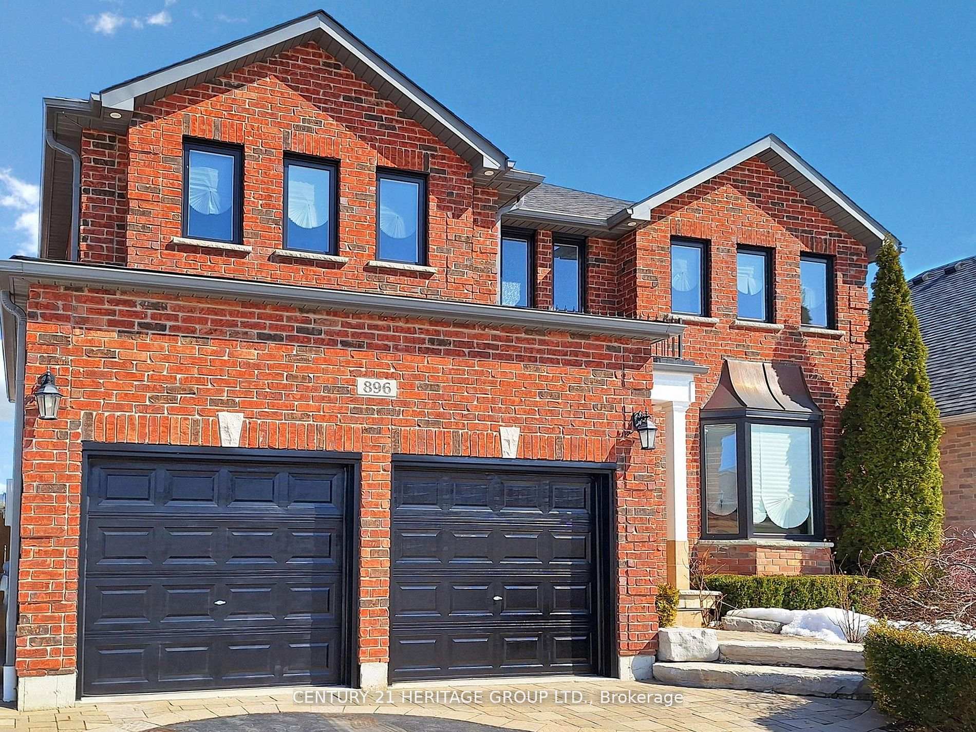 896 Booth Avenue, Innisfil, ON L9S 0A5