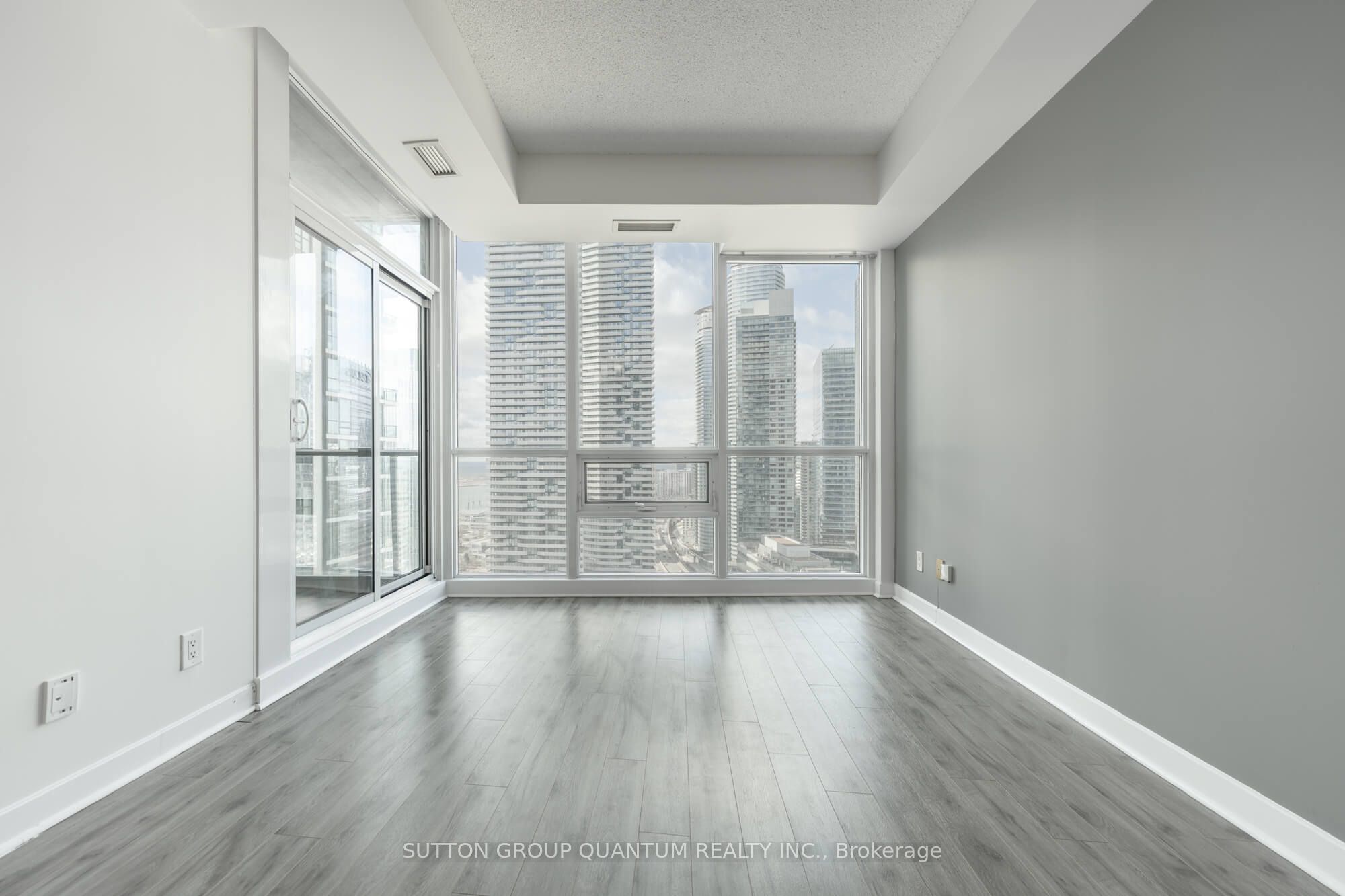 18 Harbour Street, #2901