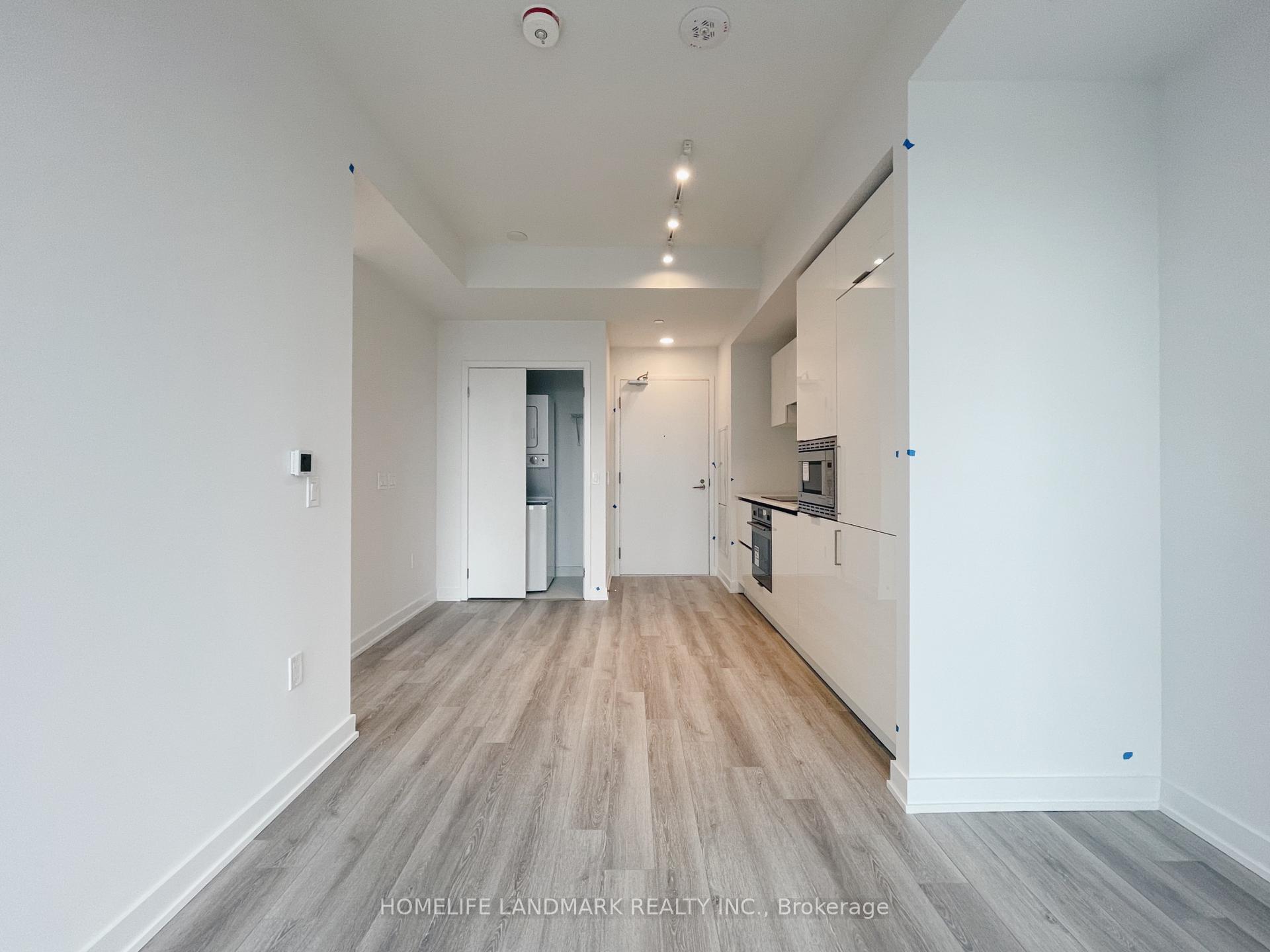 1 Bedroom Condo at 238 Simcoe,  Toronto For sale