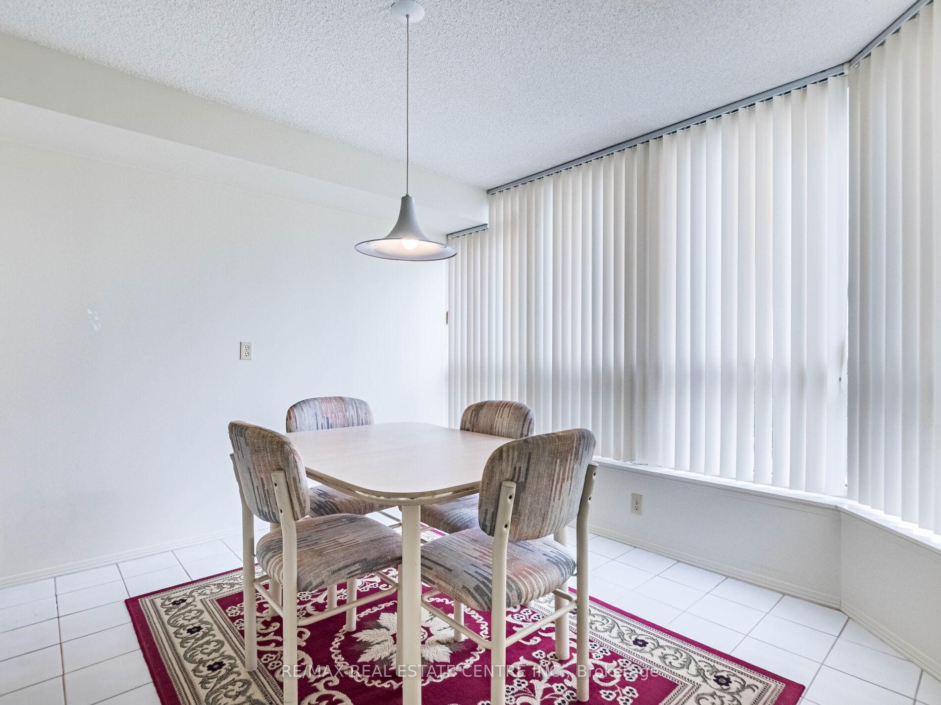 1 Bedroom Condo at 55 Elm, Mississauga For sale