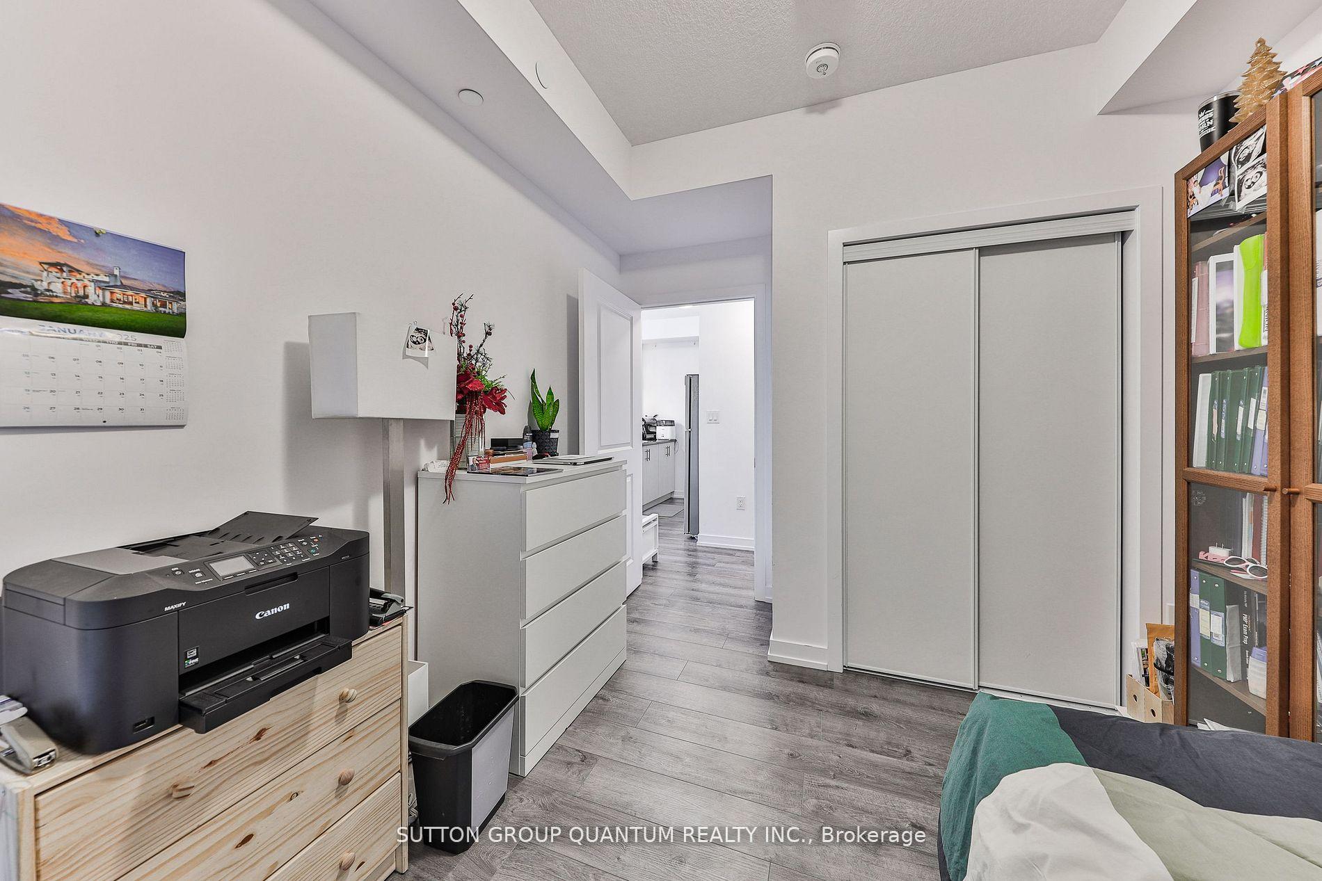 2 Bedrooms Condo at 470 Dundas, Hamilton For sale