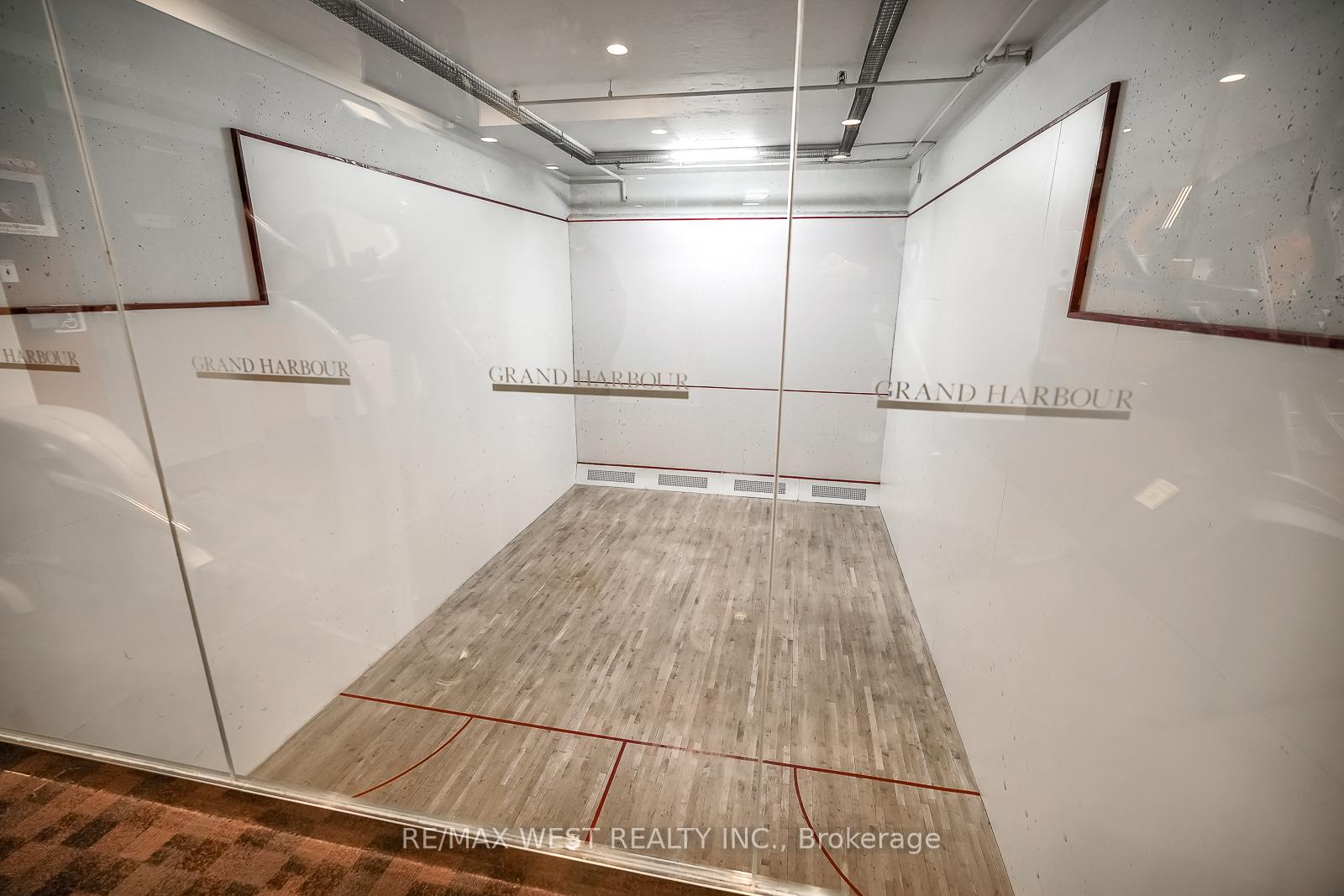 3 Bedrooms Condo at 2285 Lake Shore, Toronto For sale