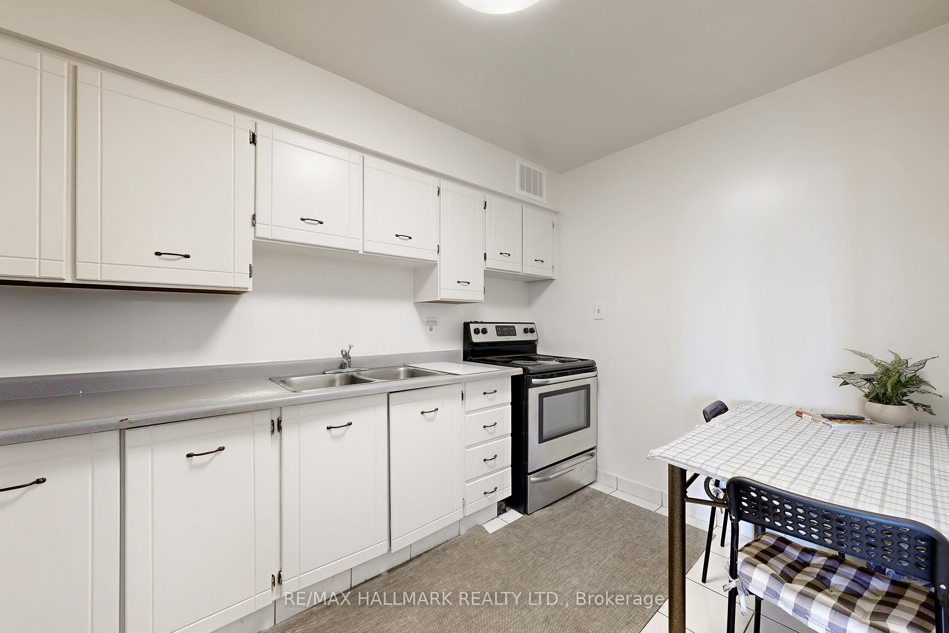 2 Bedrooms Condo at 3300 Don Mills Rd, Toronto For sale